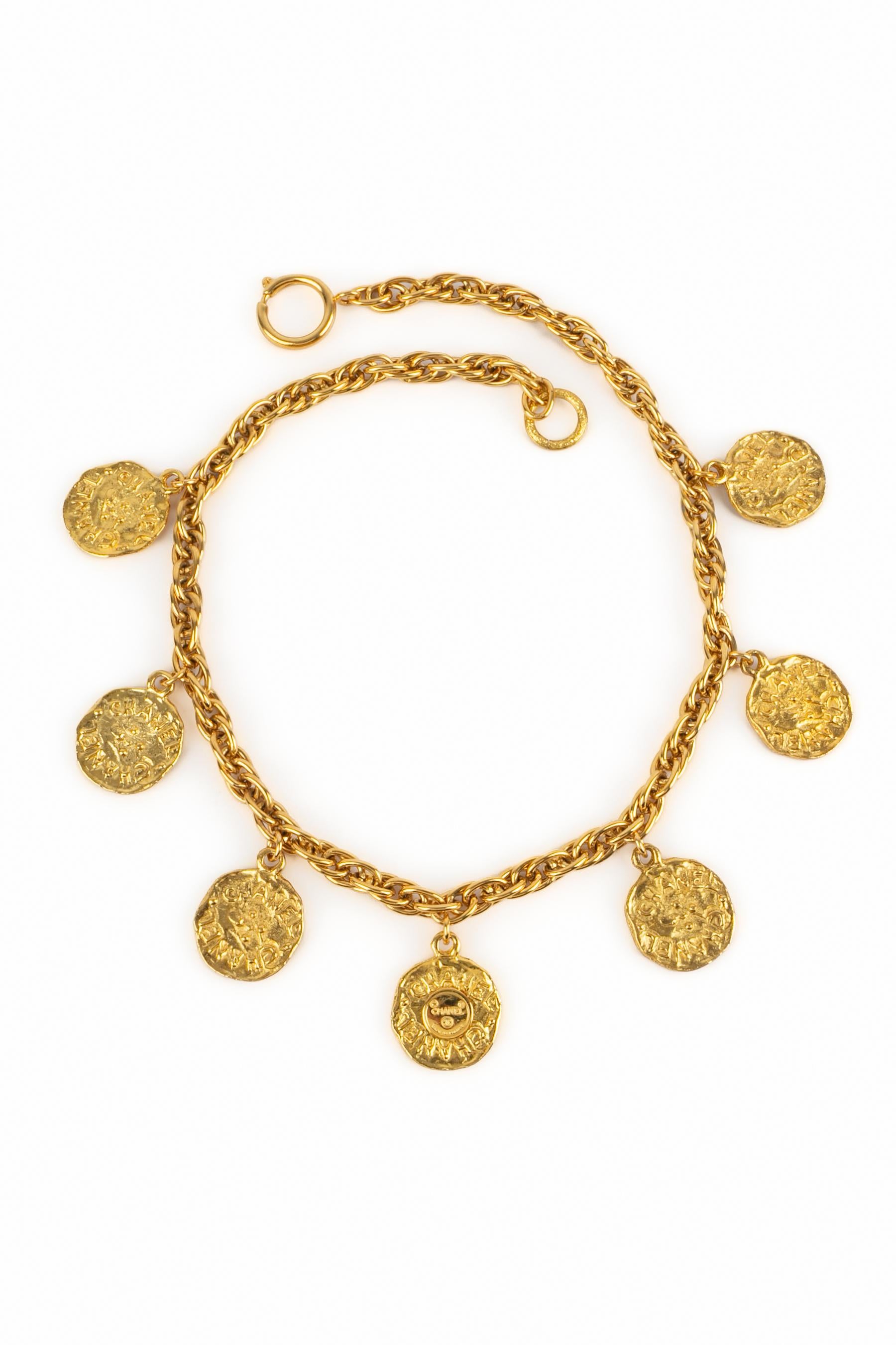 Collier Chanel en or Pour femmes en vente