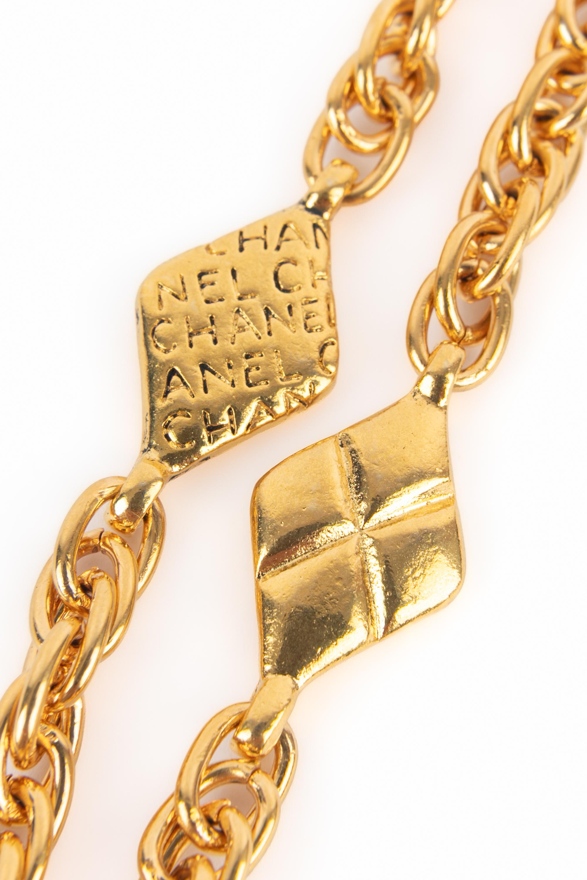 Chanel golden necklace For Sale 1