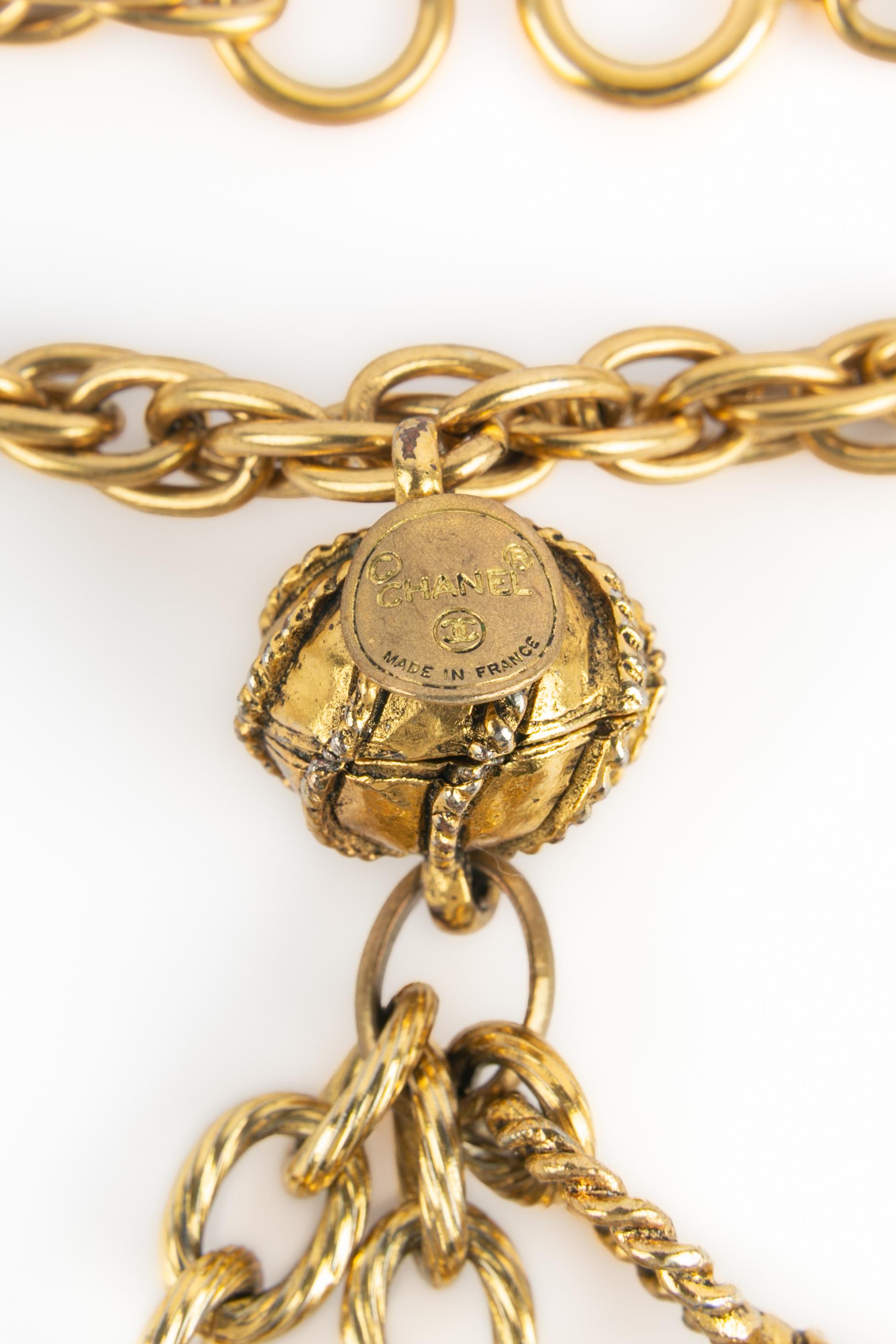 Chanel goldene Halskette im Angebot 4