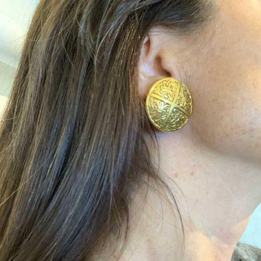 CHANEL Golden Round Clip On Earrings 2