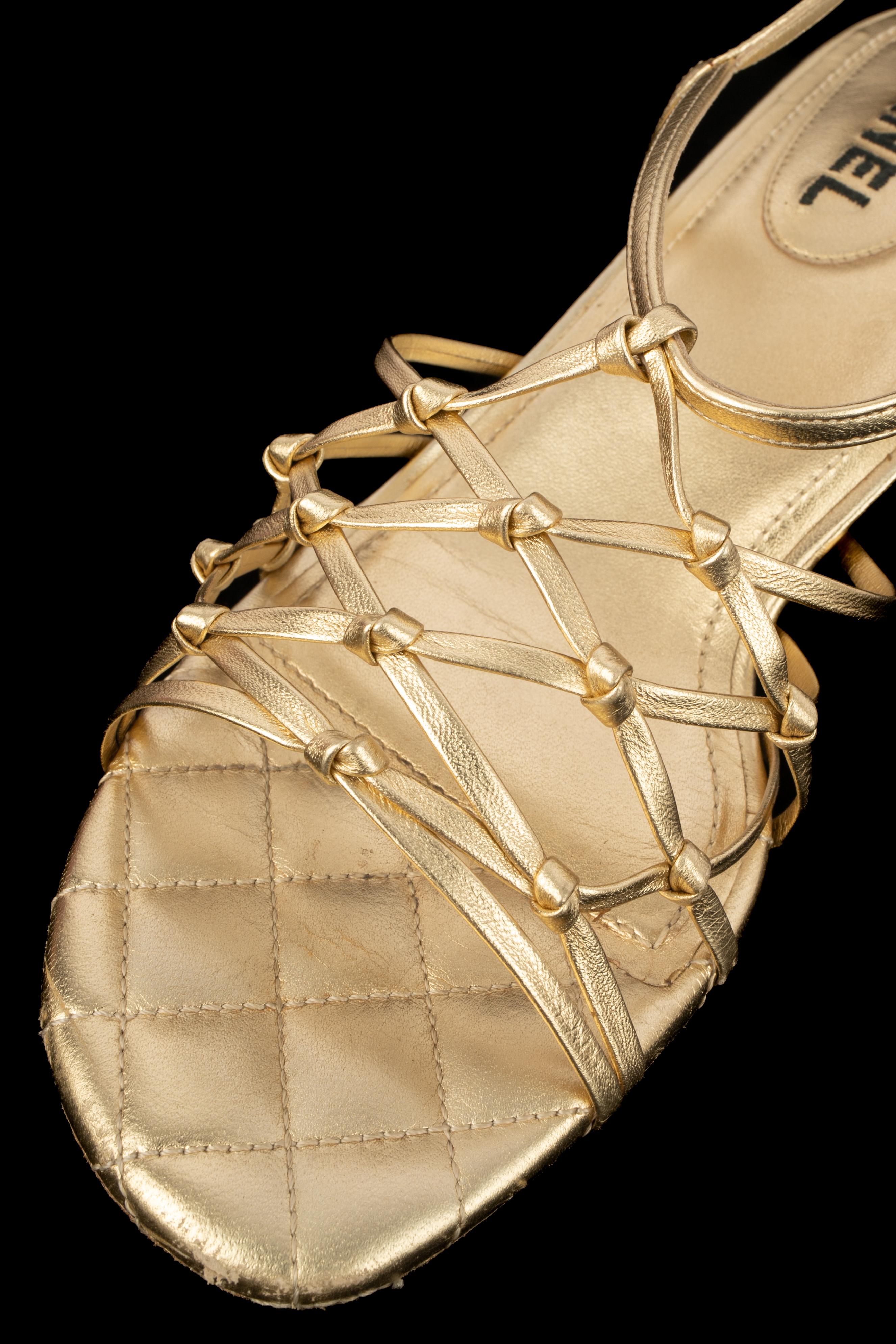 Chanel golden sandals en venta 5