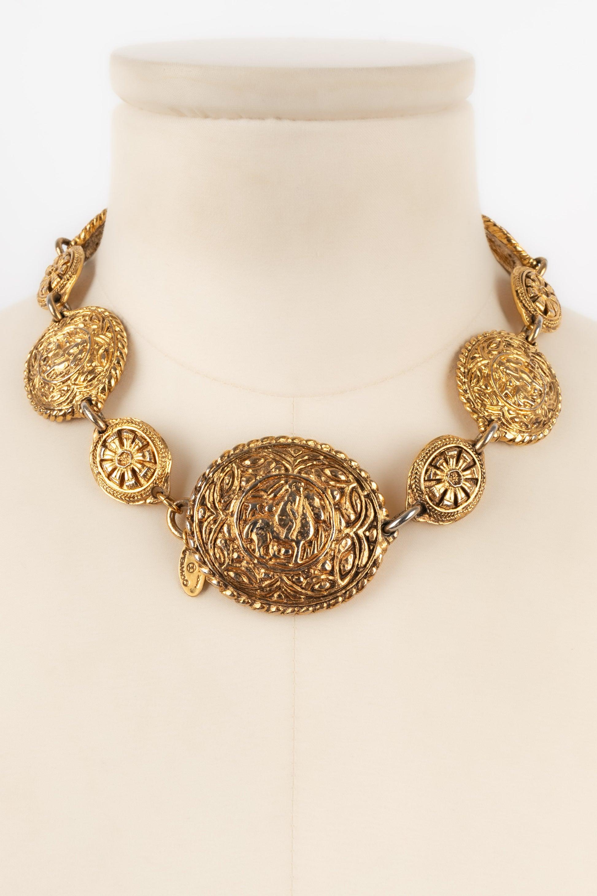 Women's Chanel Golden Short Necklace, 1980s For Sale