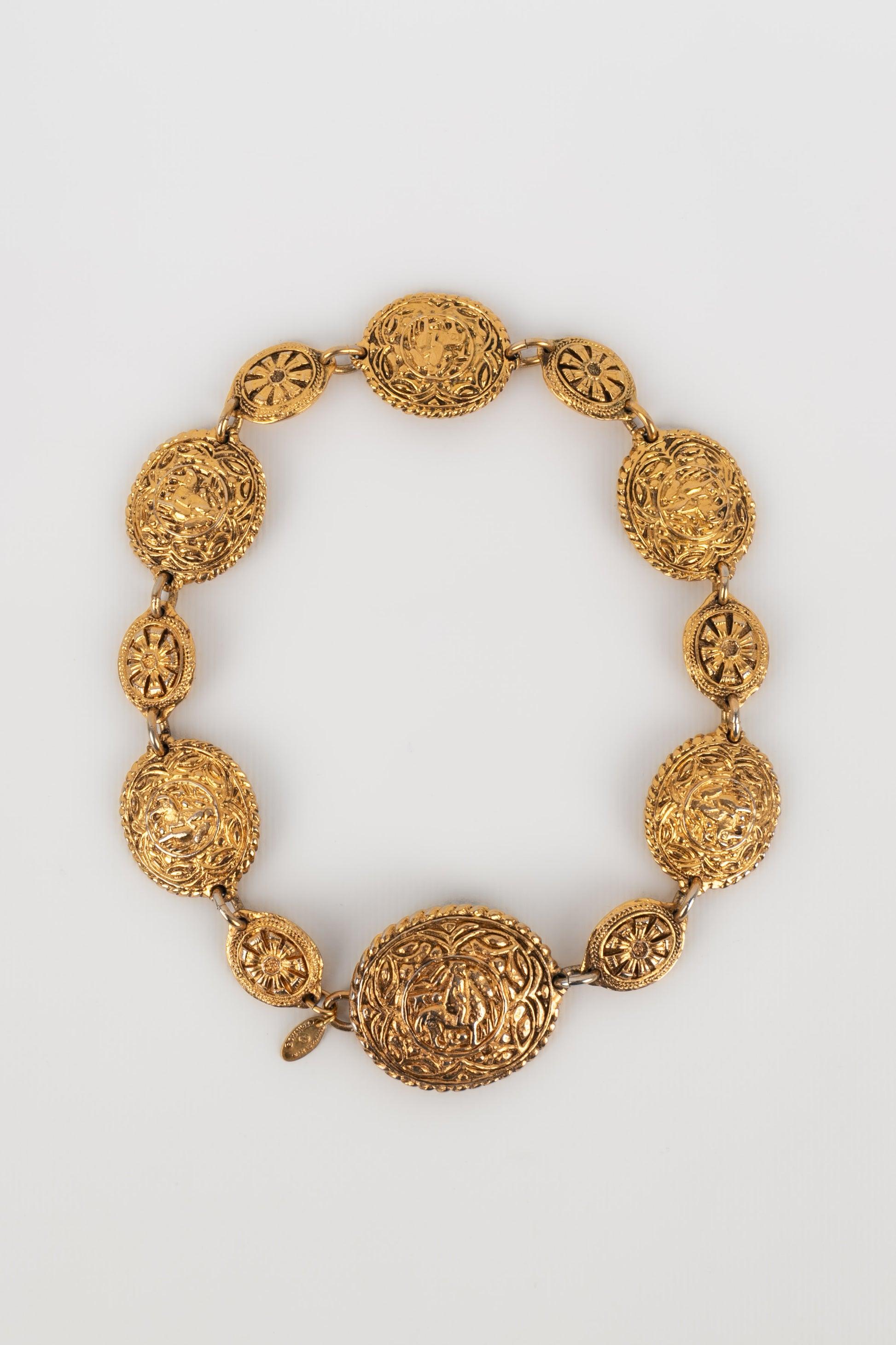 Chanel Golden Short Necklace, 1980s For Sale 1