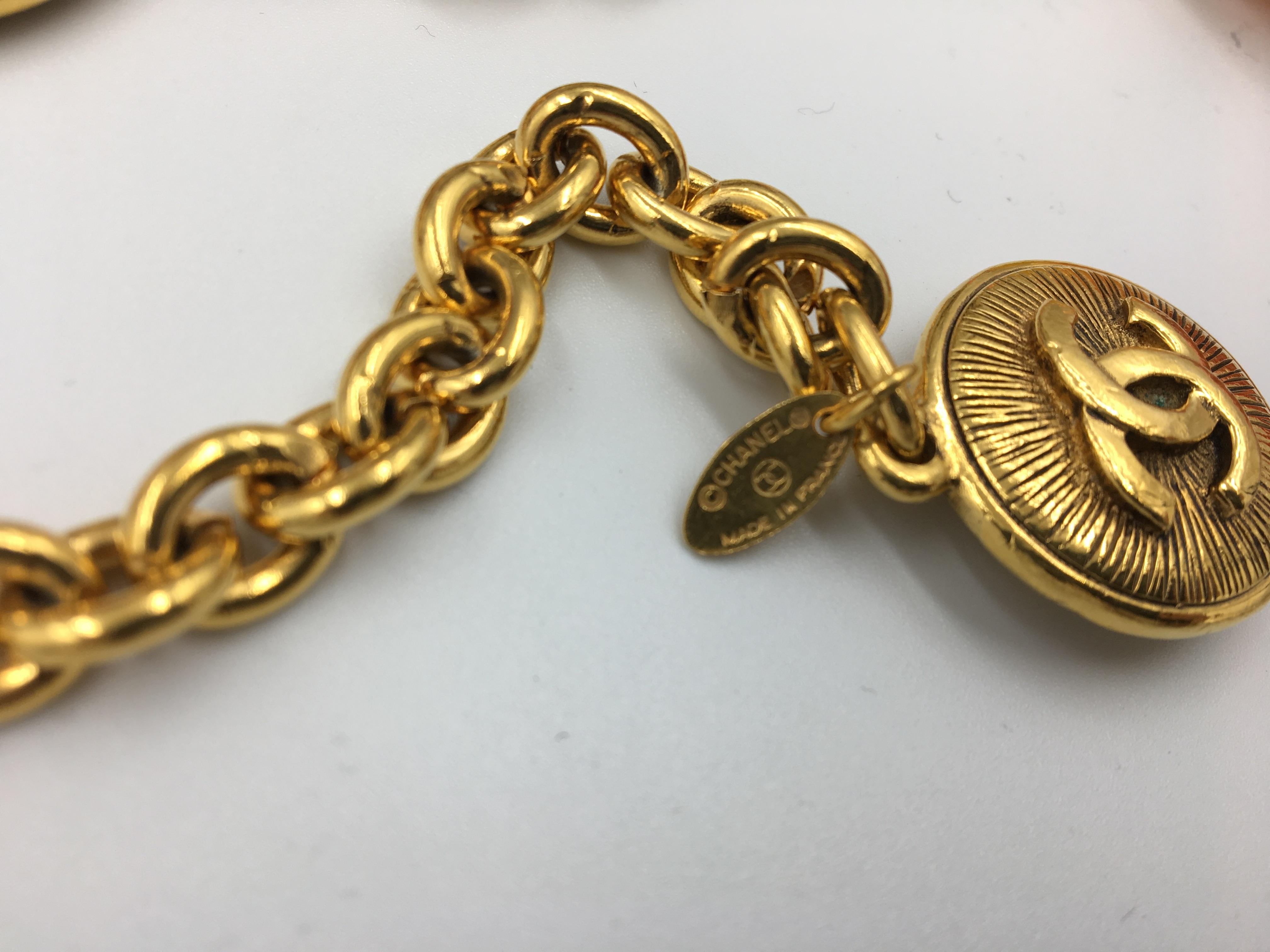 Chanel Golden Vintage Logo Belt  in Gold Plated Metal In Good Condition In Paris, FR