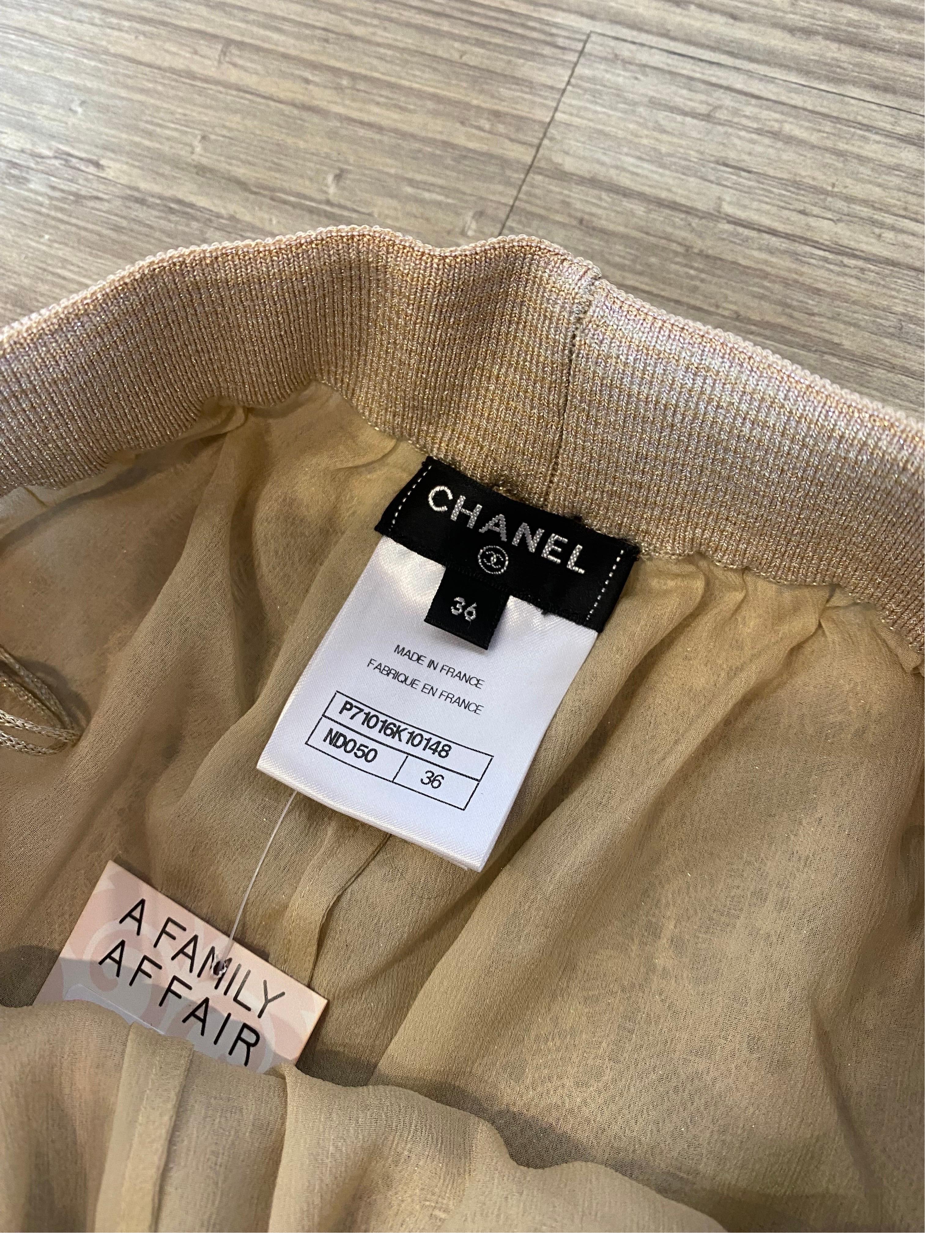 Chanel Goldene Viskose elegante Leggings  im Angebot 1