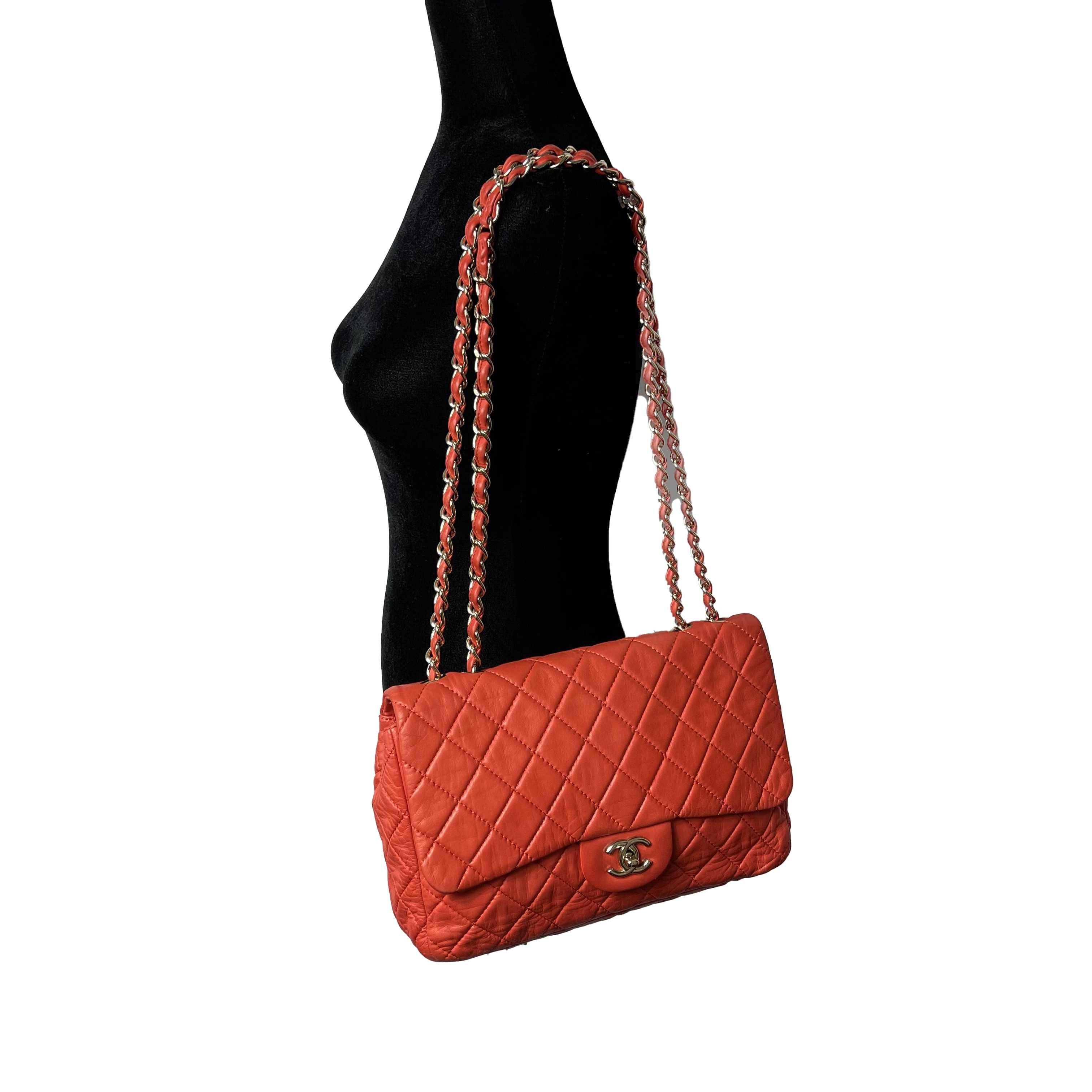 Chanel - Good - Classic Jumbo Single Flap Quilted Lambskin - Handbag For Sale 5