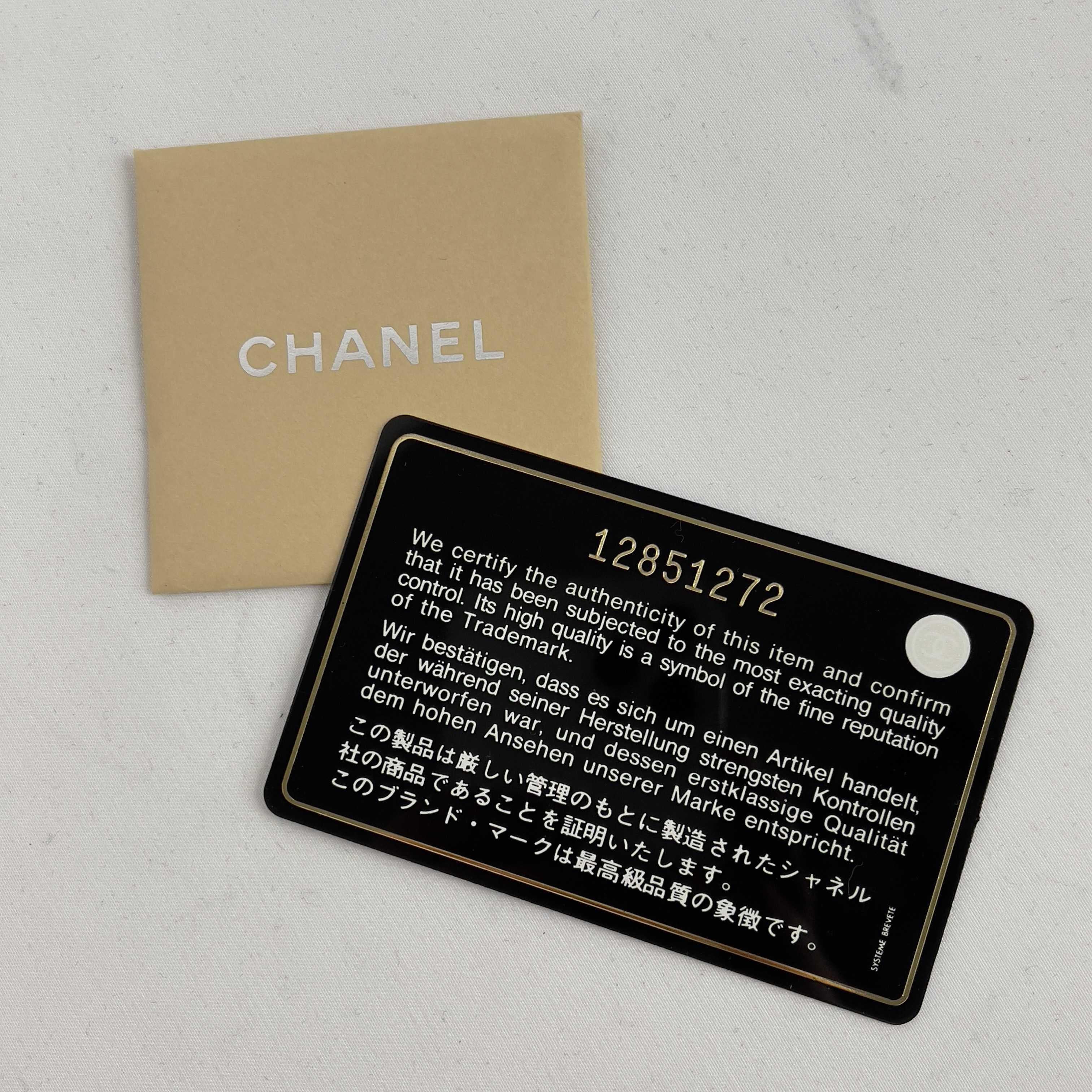 Chanel - Good - Classic Jumbo Single Flap Quilted Lambskin - Handbag For Sale 9