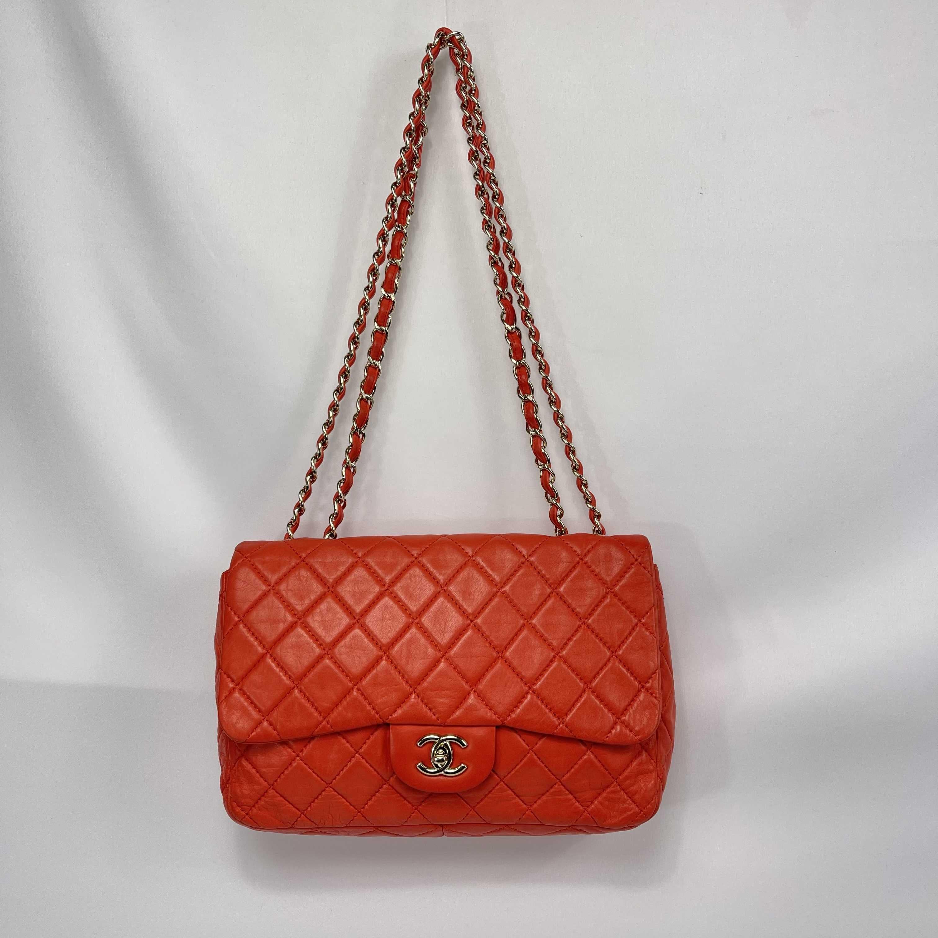 Chanel - Good - Classic Jumbo Single Flap Quilted Lambskin - Handbag For Sale 10