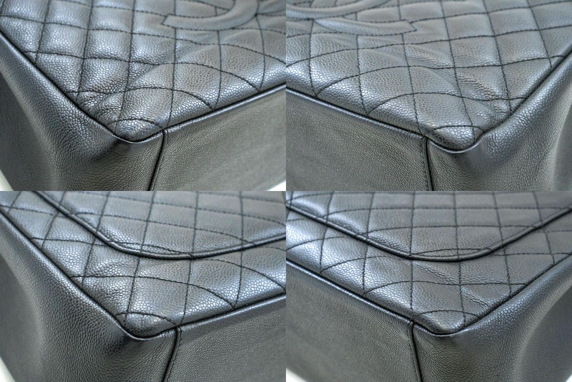 CHANEL Grained Calfskin GST 13