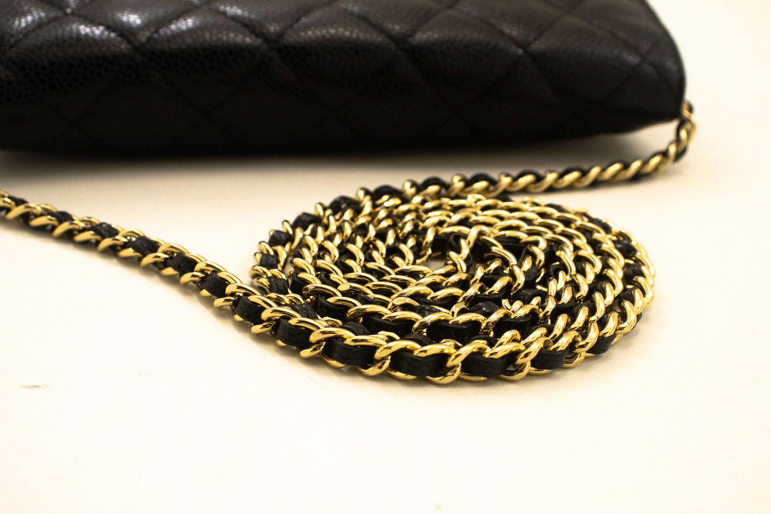 CHANEL Portefeuille WOC en cuir de veau grainé sur chaîne Sac à bandoulière noir en vente 8