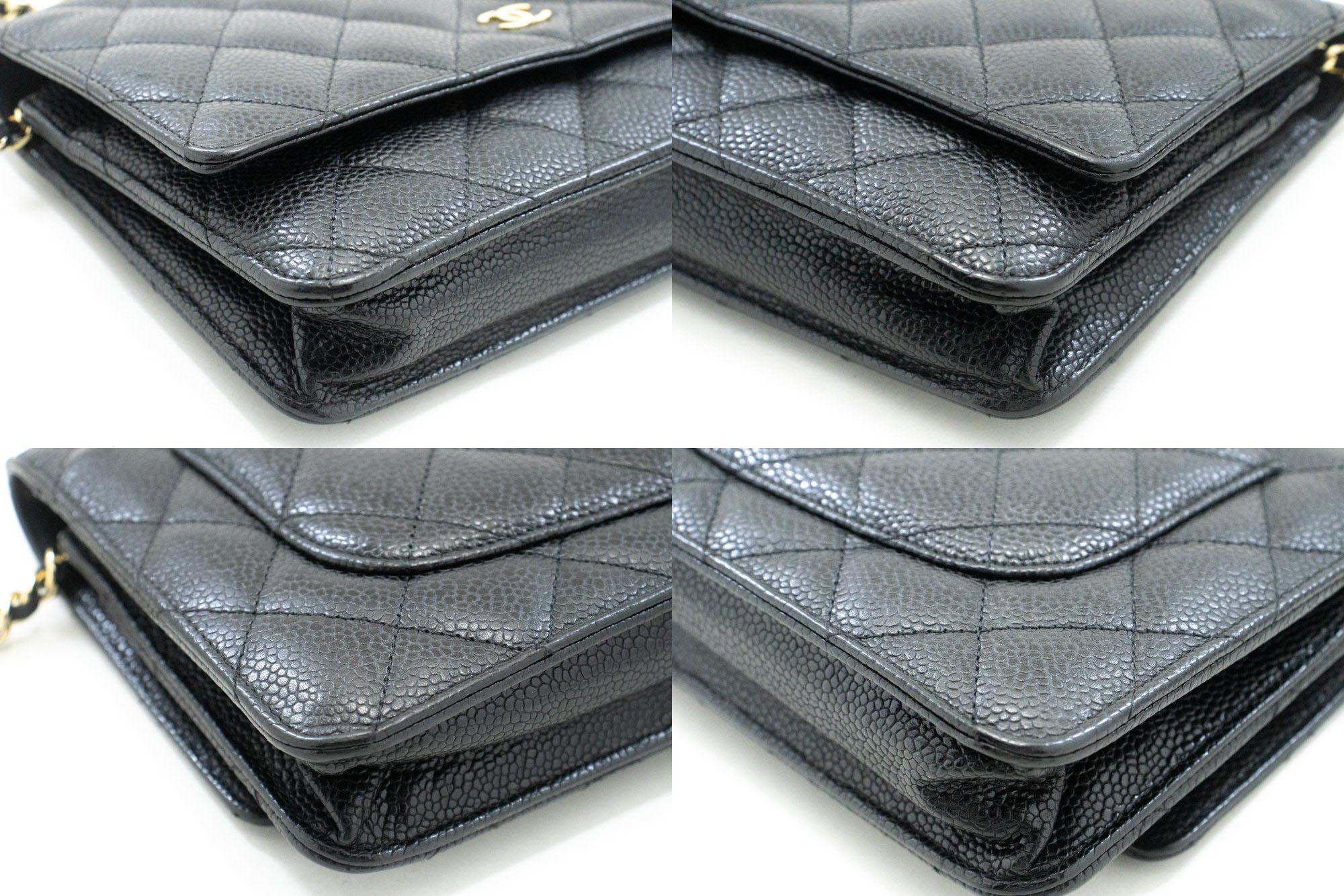 CHANEL Portefeuille WOC en cuir de veau grainé sur chaîne Sac à bandoulière noir en vente 1
