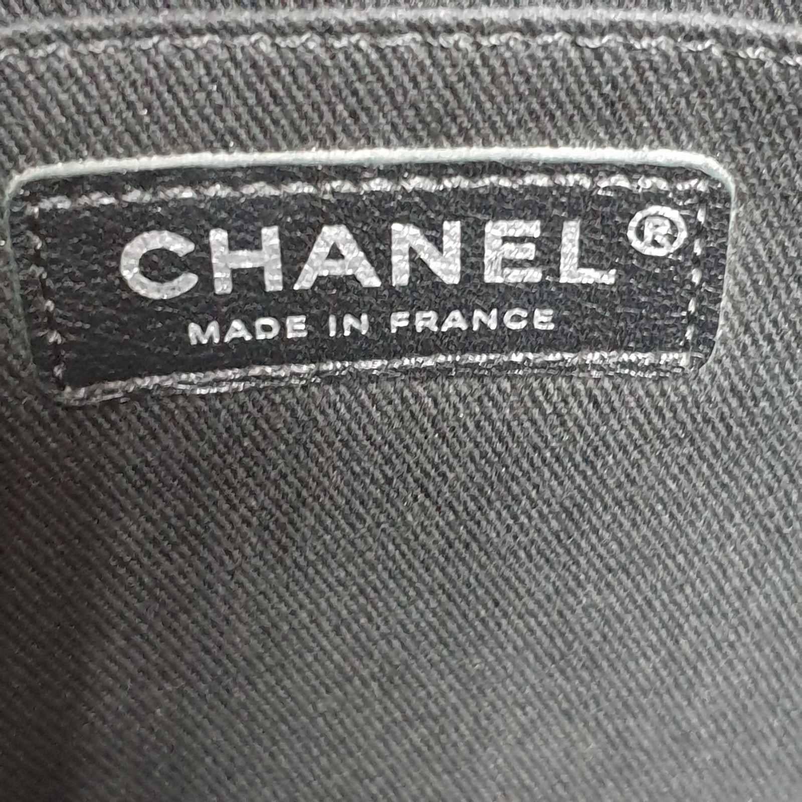 Chanel Grained Vegetal Calfskin Shopping Black Tote 4