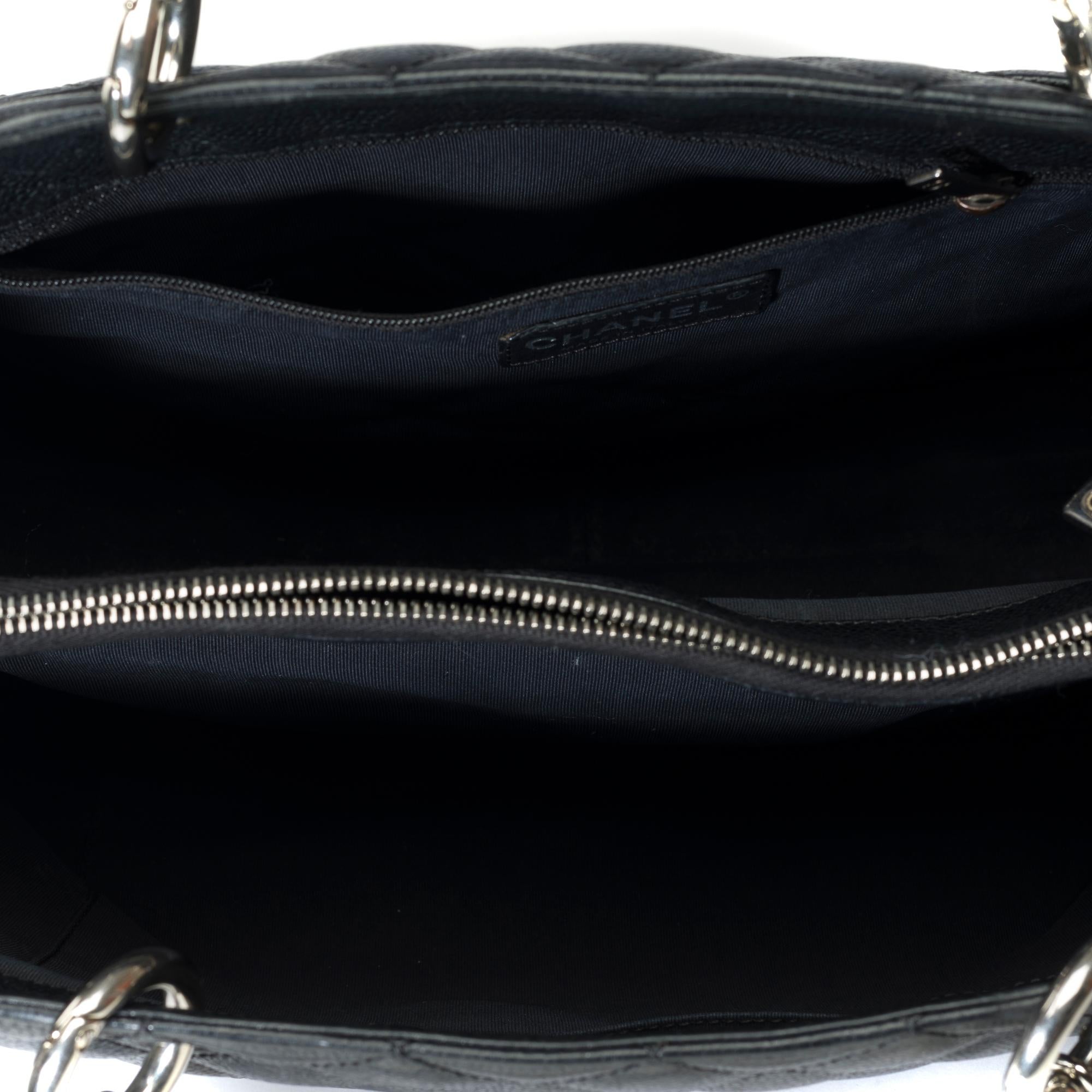  Chanel Grand Shopping Tote Bag (GST) aus schwarzem Kaviar gestepptem Leder, SHW im Angebot 4
