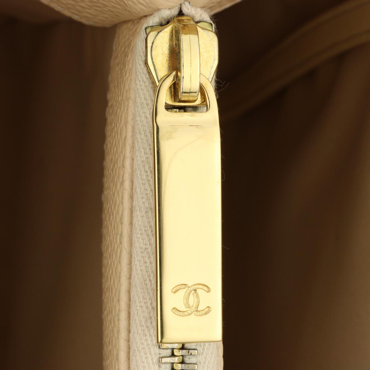 CHANEL Grand Shopping Tote (GST) Bag Beige Caviar with Gold Hardware 2013 For Sale 8