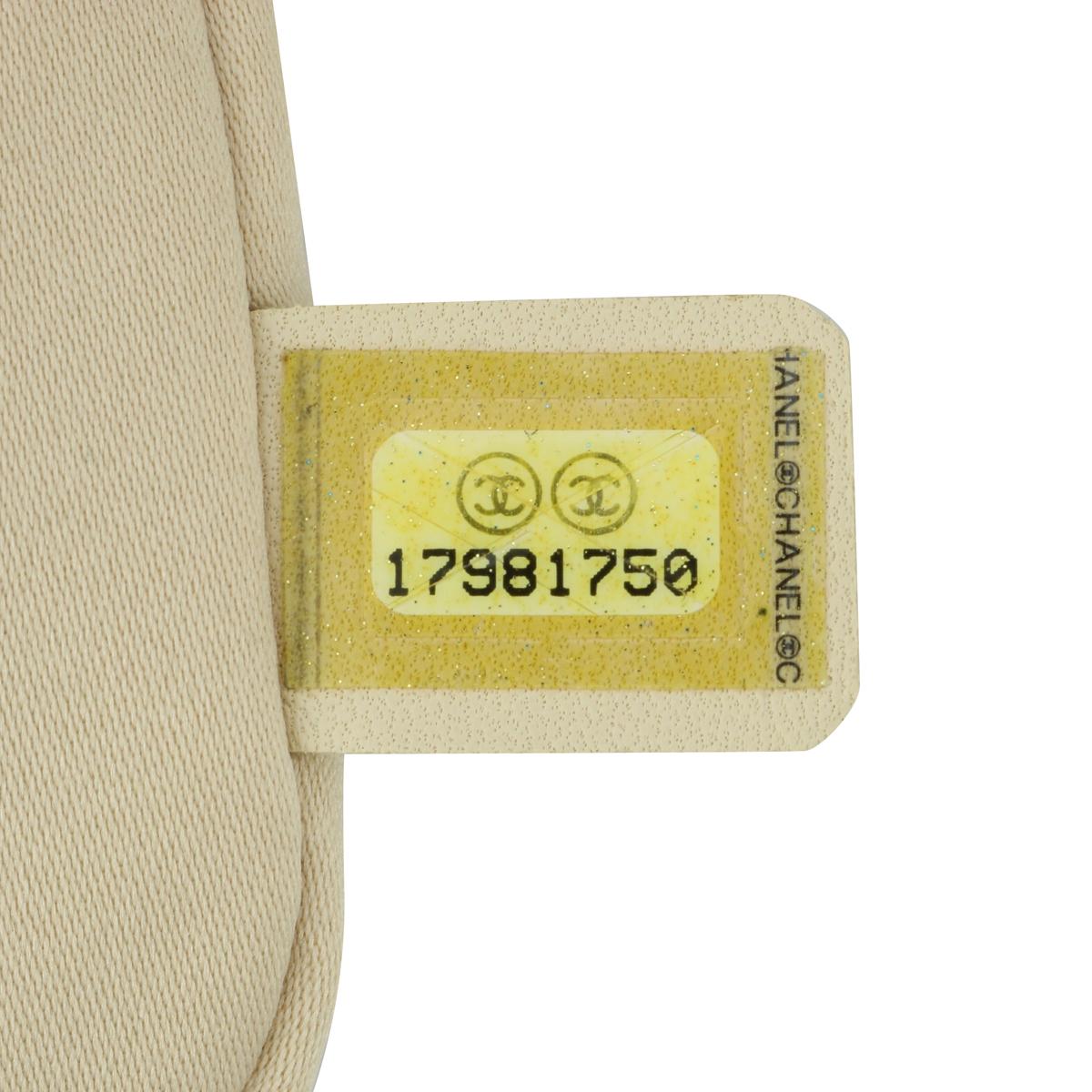 CHANEL Grand Shopping Tote (GST) Bag Beige Caviar with Gold Hardware 2013 For Sale 10