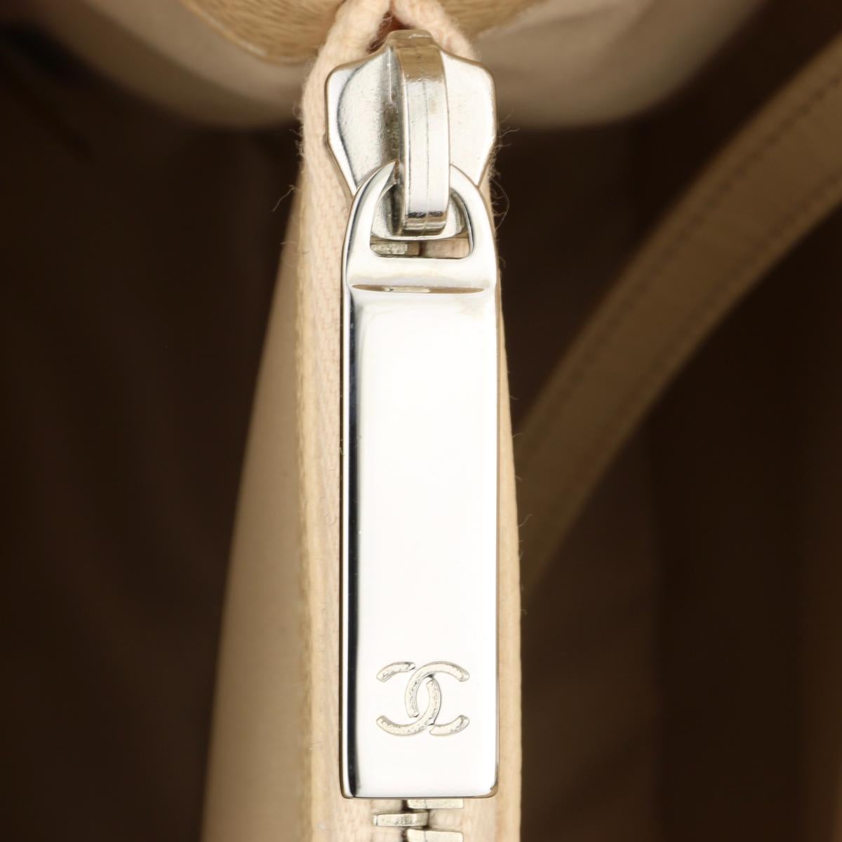 CHANEL Grand Shopping Tote (GST) Bag Beige Caviar with Silver Hardware 2013 For Sale 10