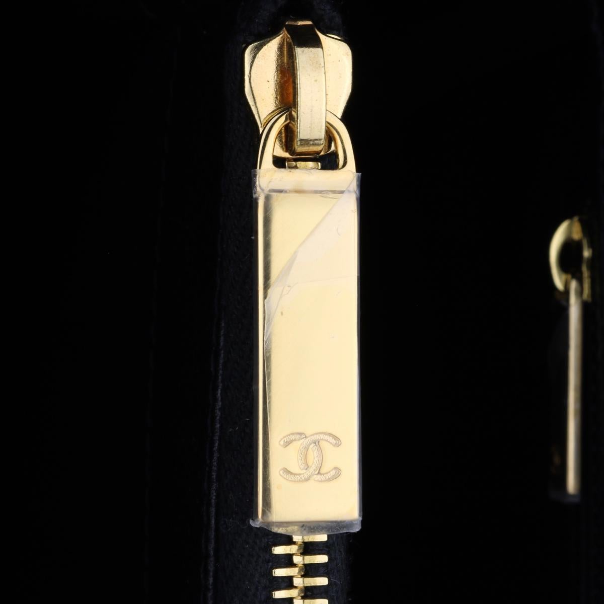 CHANEL Grand Shopping Tote (GST) Bag Black Caviar with Gold Hardware 2013 8