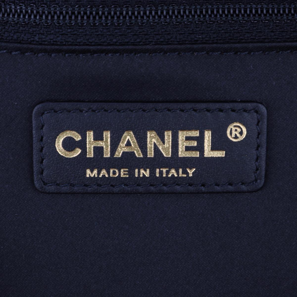 CHANEL Grand Shopping Tote (GST) Bag Black Caviar with Gold Hardware 2013 9