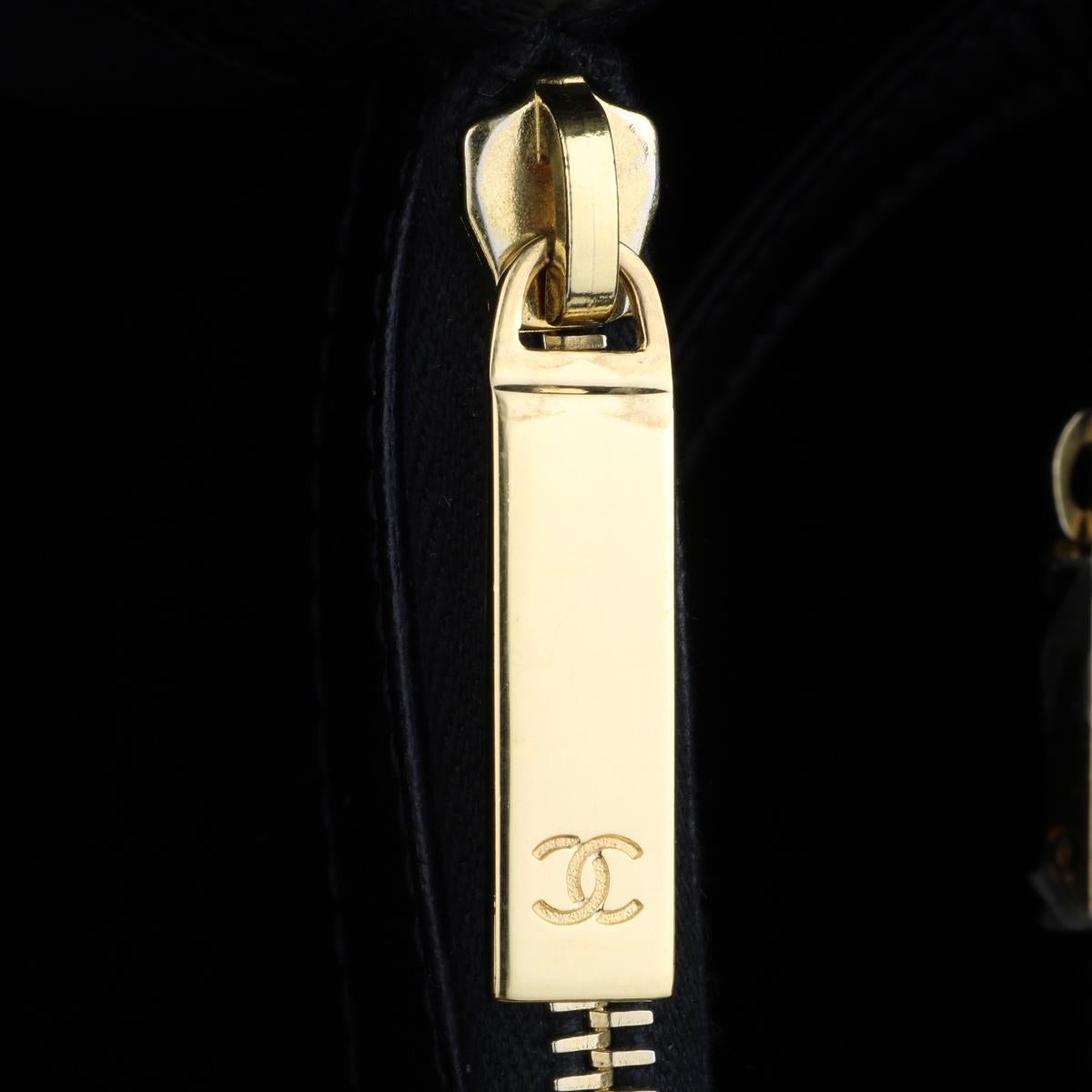 CHANEL Grand Shopping Tote (GST) Bag Black Caviar with Gold Hardware 2014 7