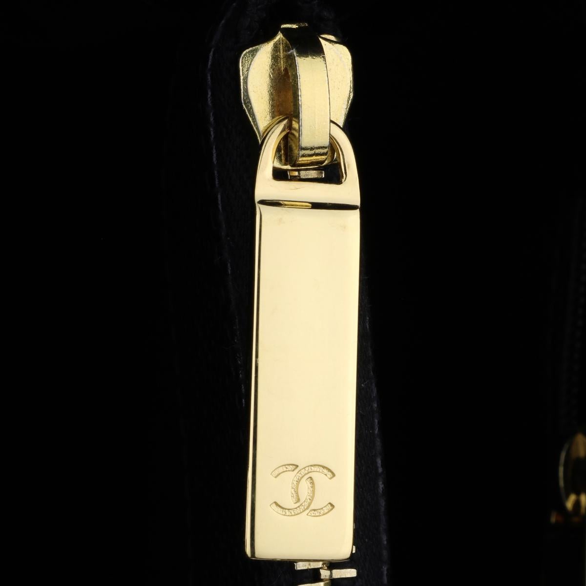 CHANEL Grand Shopping Tote (GST) Bag Black Caviar with Gold Hardware 2015 9