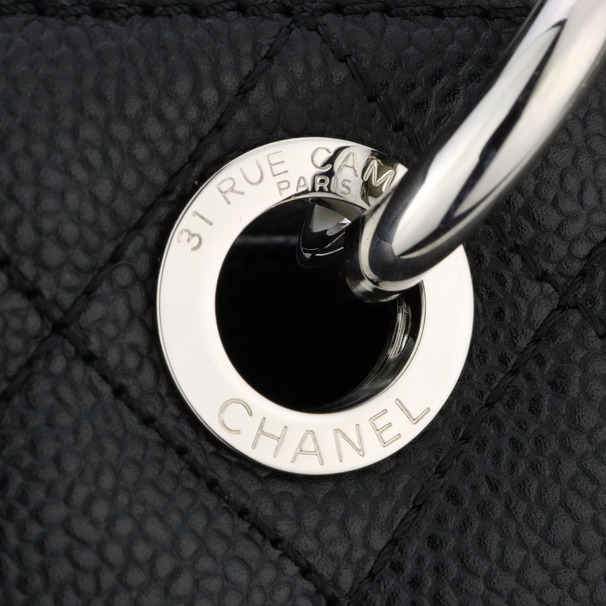 Fourre-tout CHANEL Grand Shopping Tote (GST) Caviar noir avec quincaillerie argentée 2012 en vente 7