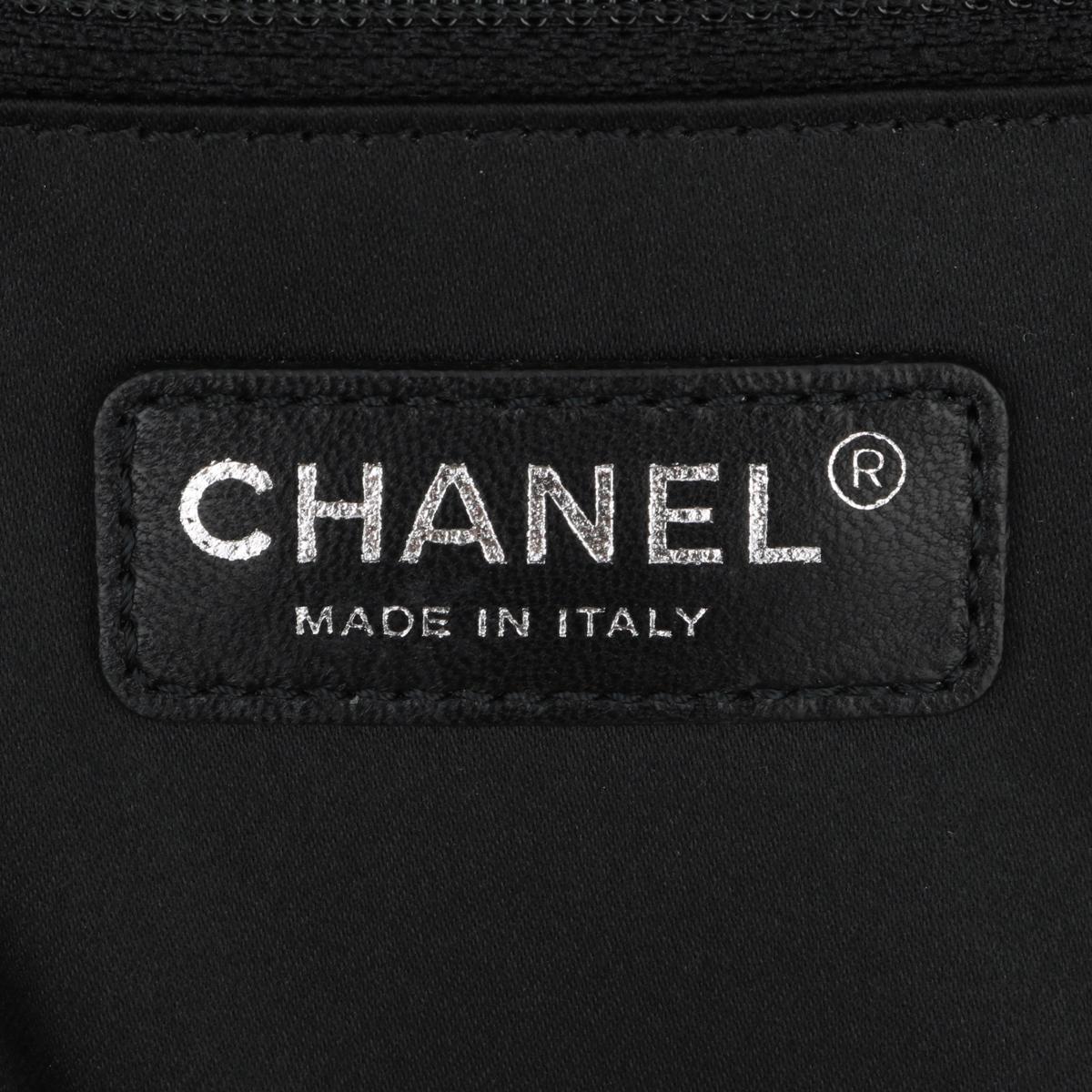 CHANEL Grand Shopping Tote (GST) Tasche in Schwarz und Kaviar mit silberner Hardware 2015 im Angebot 10