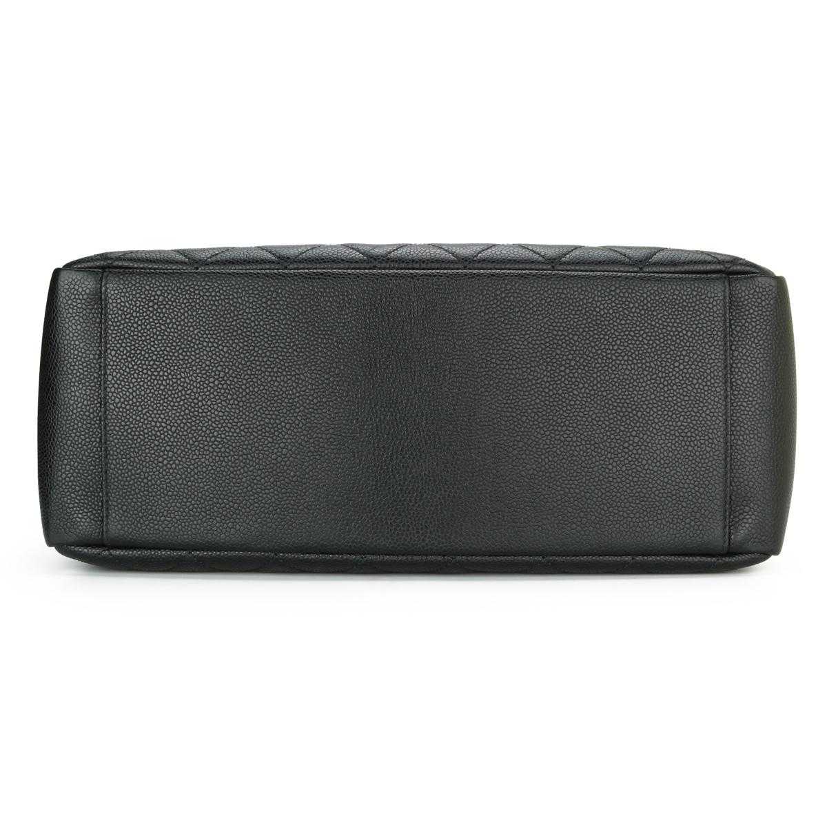 Fourre-tout CHANEL Grand Shopping Fourre-tout (GST) Caviar noir avec matériel argenté 2015 en vente 1