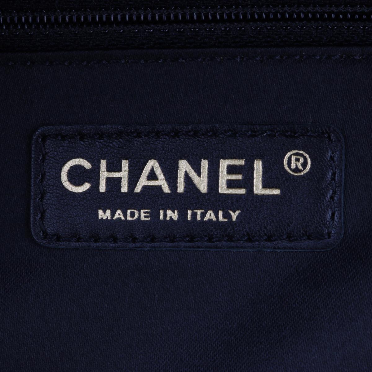 CHANEL Grand Shopping Tote (GST) XL Tasche Schwarz Kaviar mit Goldbeschlägen 2014 11