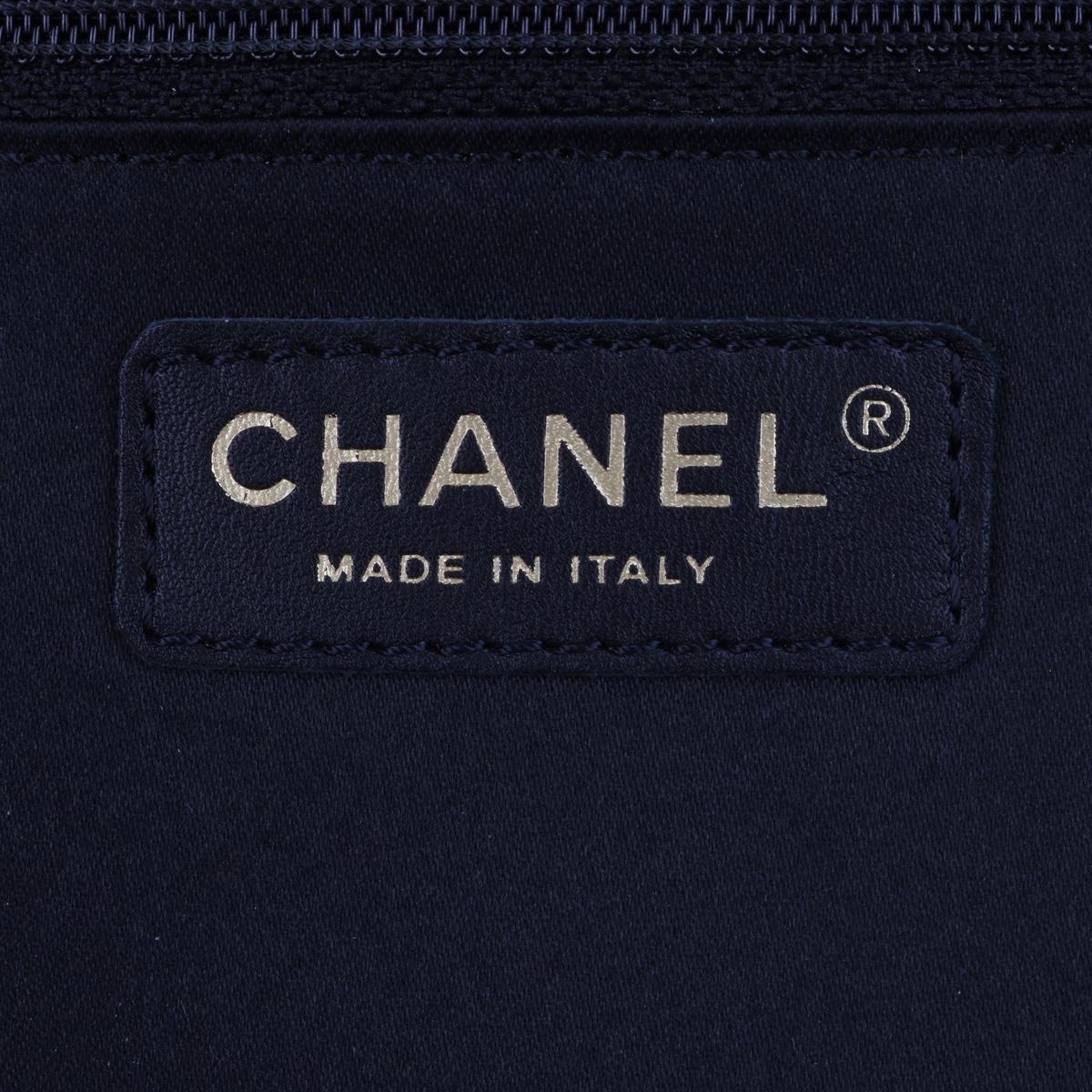 CHANEL Grand Shopping Tote (GST) XL Tasche Schwarz Kaviar mit Gold Hardware 2015 10