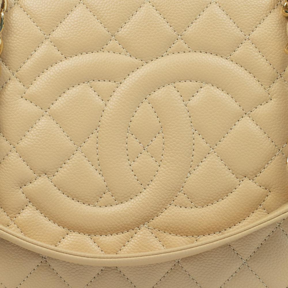 CHANEL, Grand Shopping Tote in beige leather For Sale 2