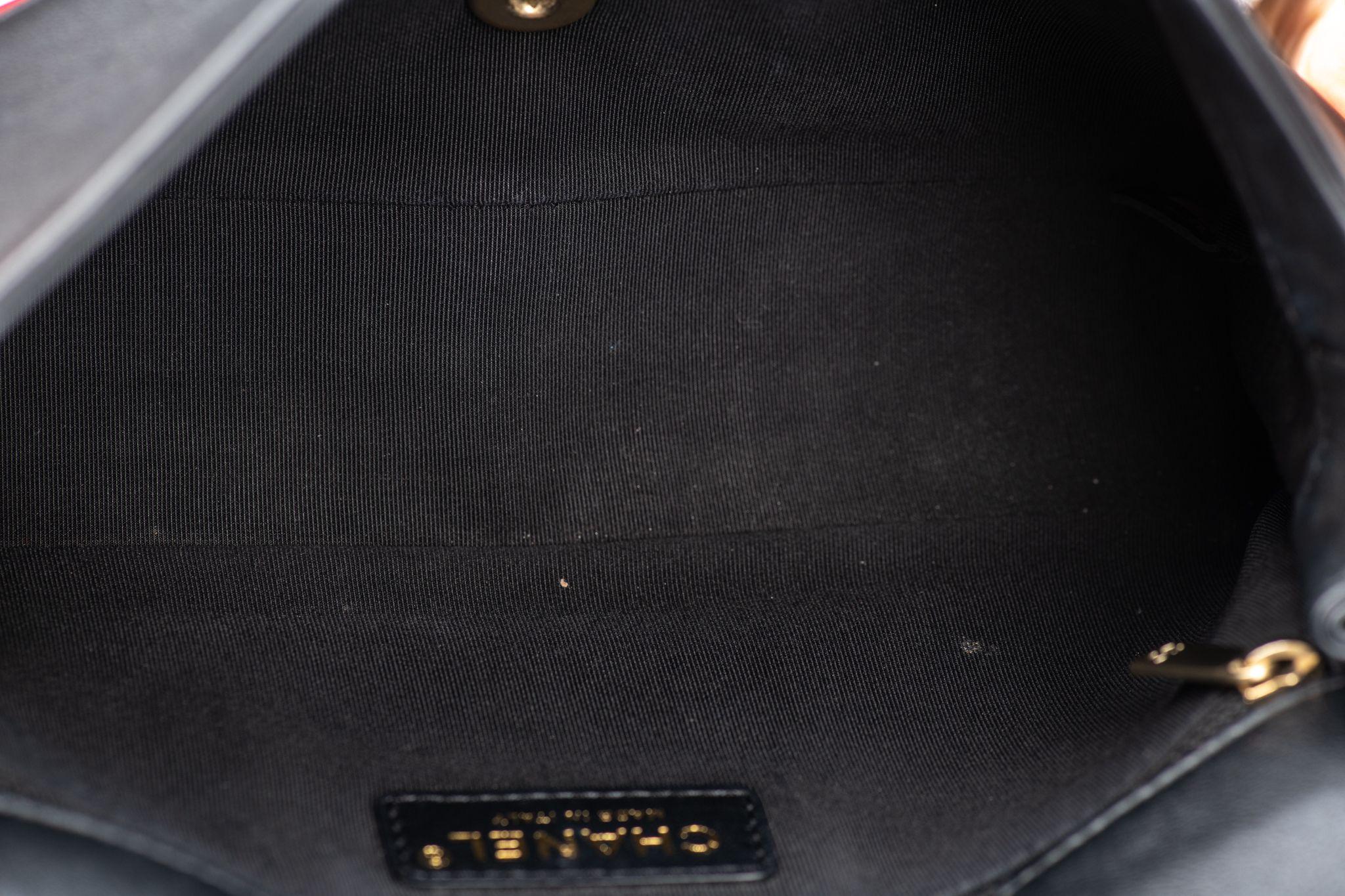 Chanel Graphic Single Flap Bag Black Red en vente 4