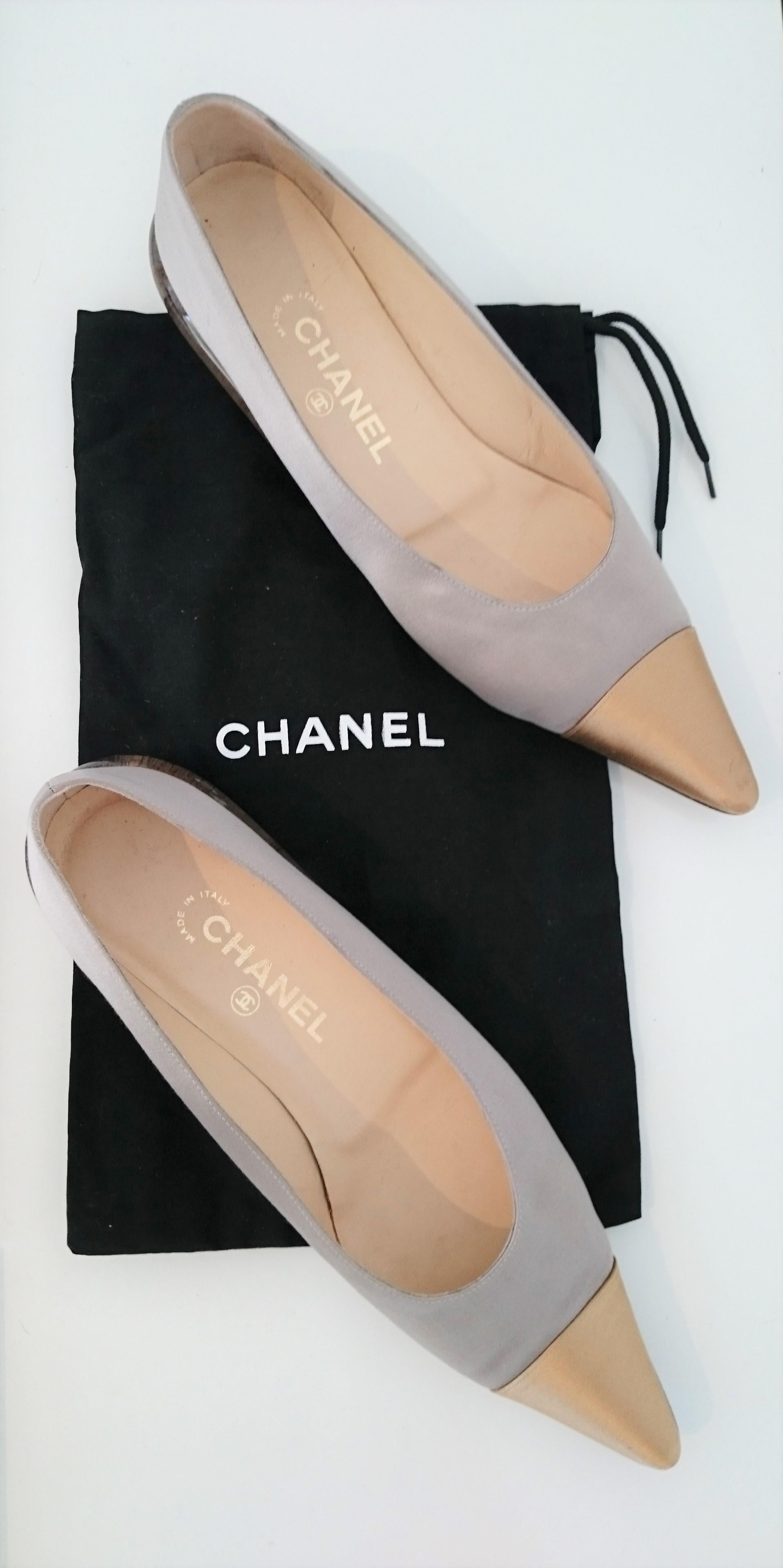 Chanel Gray and Gold pointed ballet flats with transparent heels. Size 40 1/2 For Sale 3