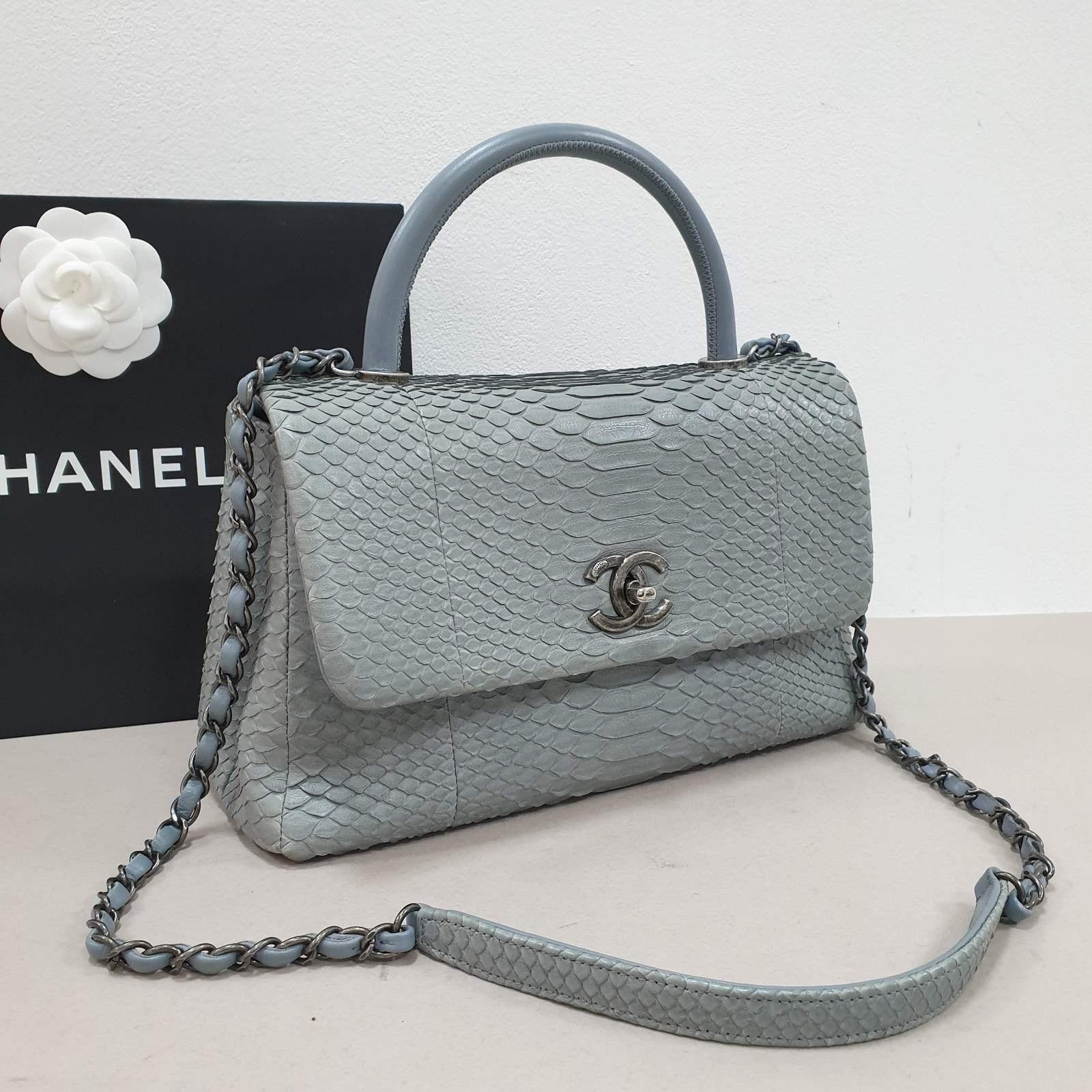 Chanel Gray Blue Python Coco Handle Flap In Good Condition For Sale In Krakow, PL