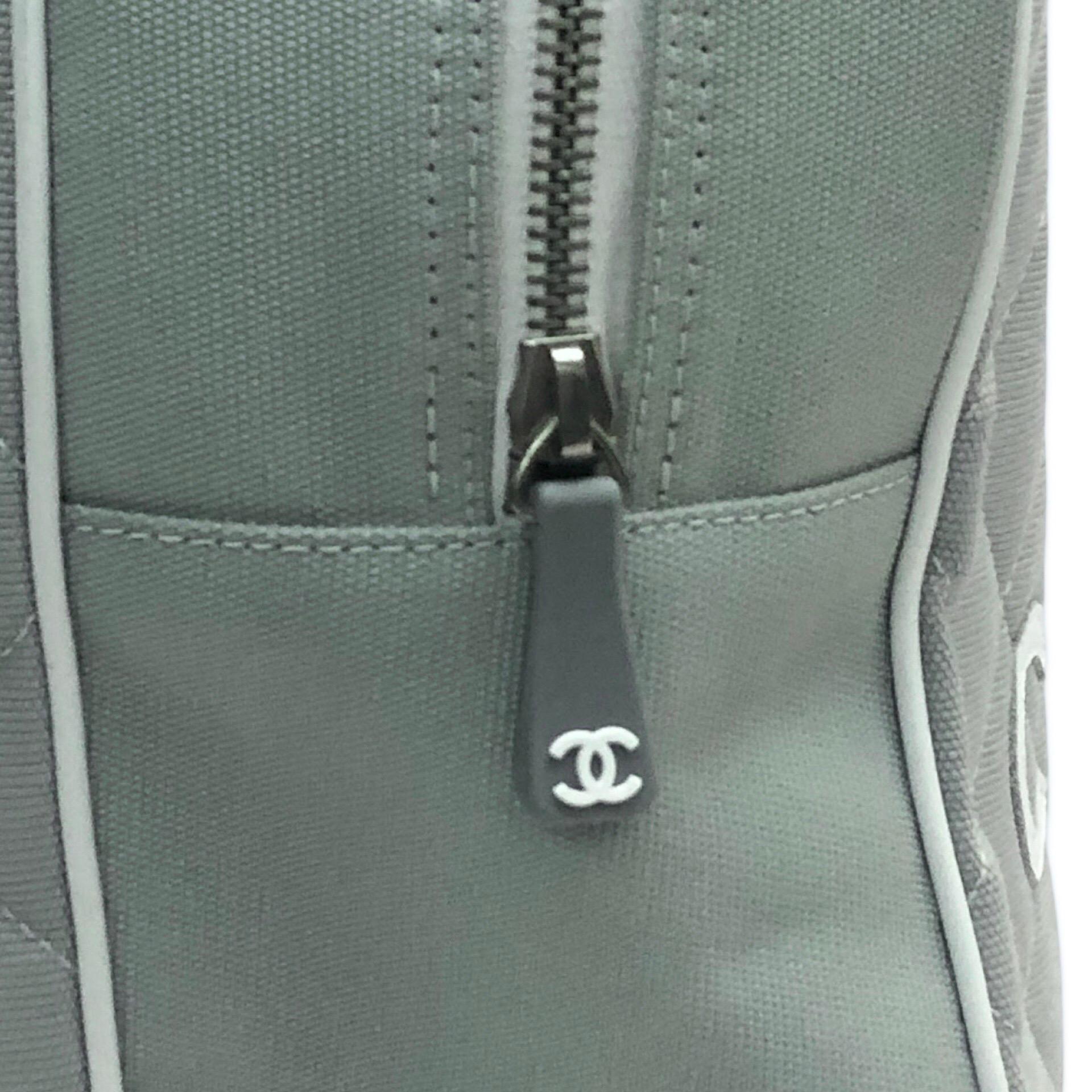 Chanel gray canvas boston style bag In Good Condition For Sale In Sheung Wan, HK