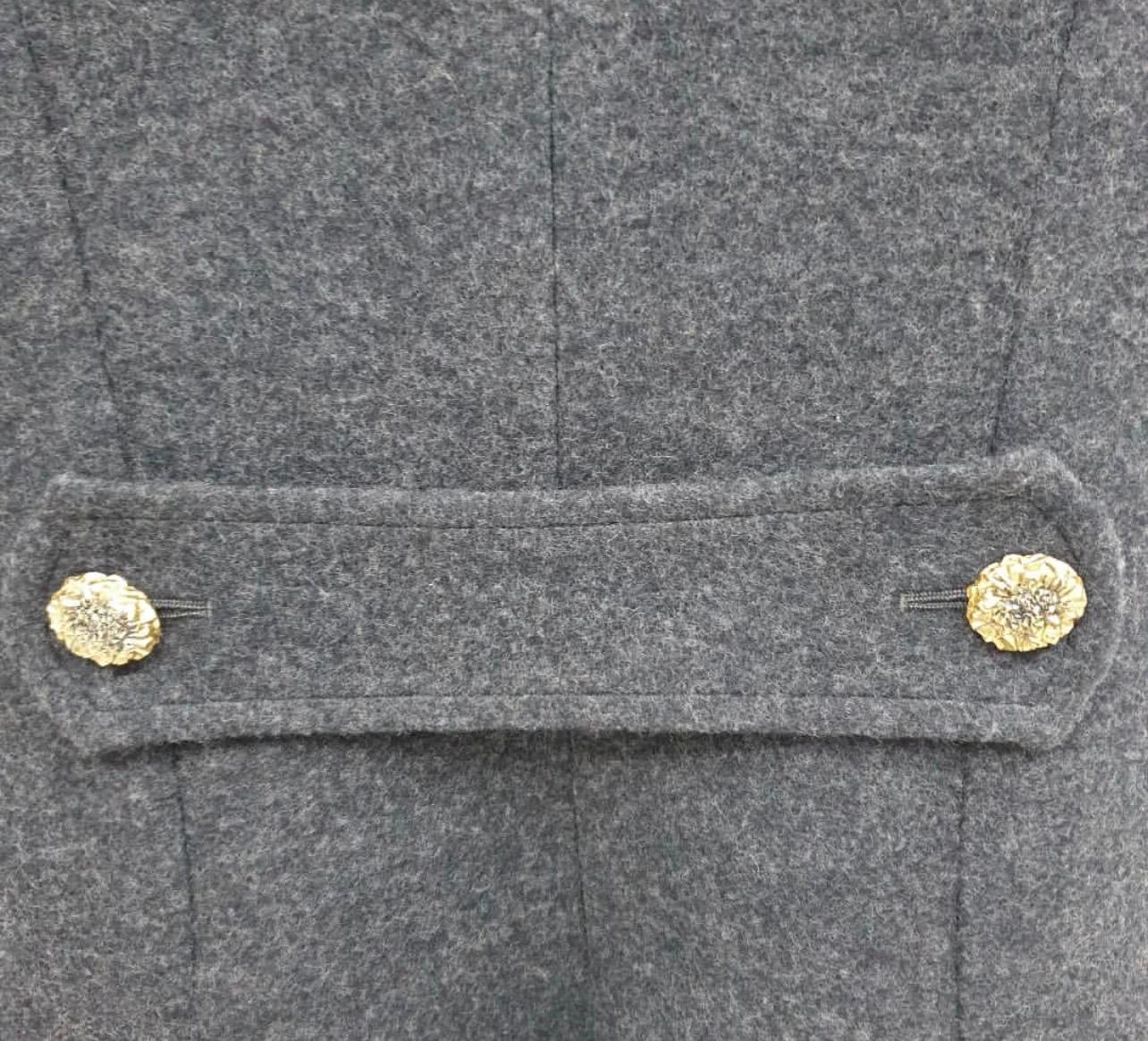Chanel Gray Gold Sleeveless Vest Overcoat Dress For Sale 2