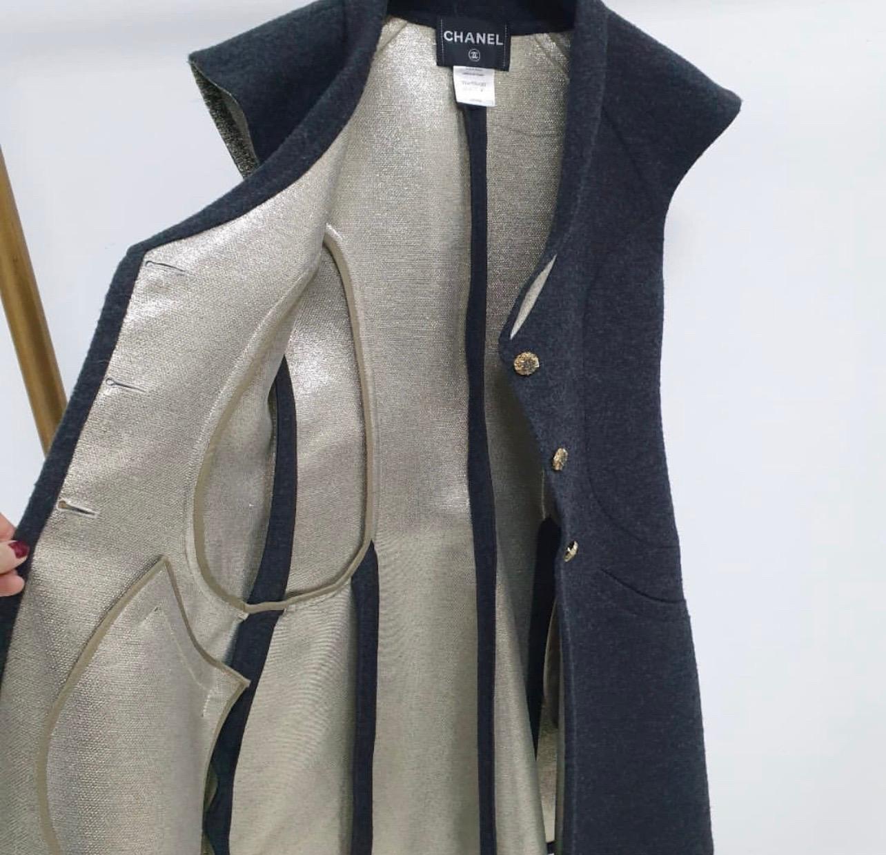 Chanel Gray Gold Sleeveless Vest Overcoat Dress For Sale 3
