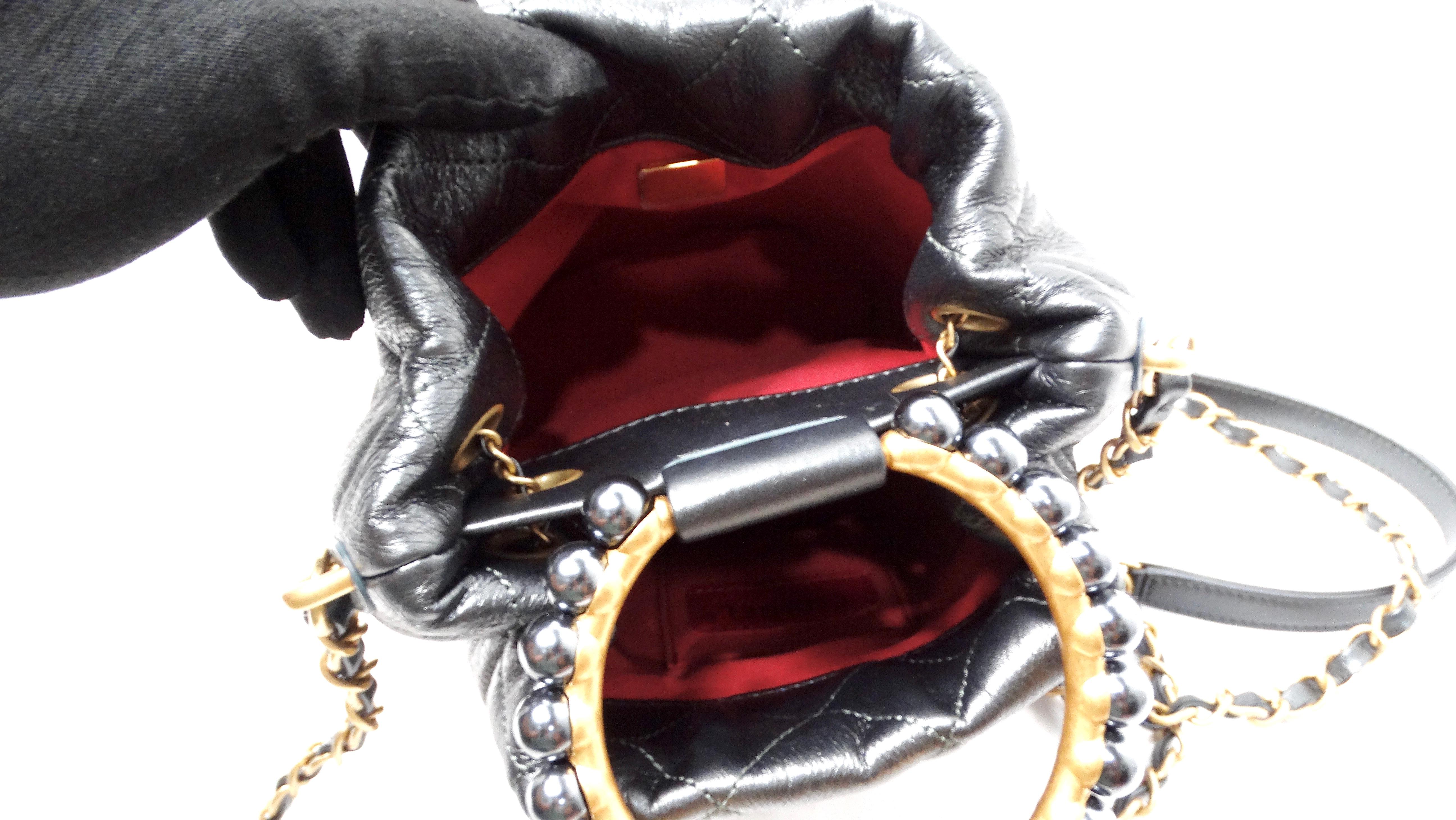 Chanel Gray Metallic Quilted Lambskin Pearl Crown Drawstring Bucket Bag For Sale 6