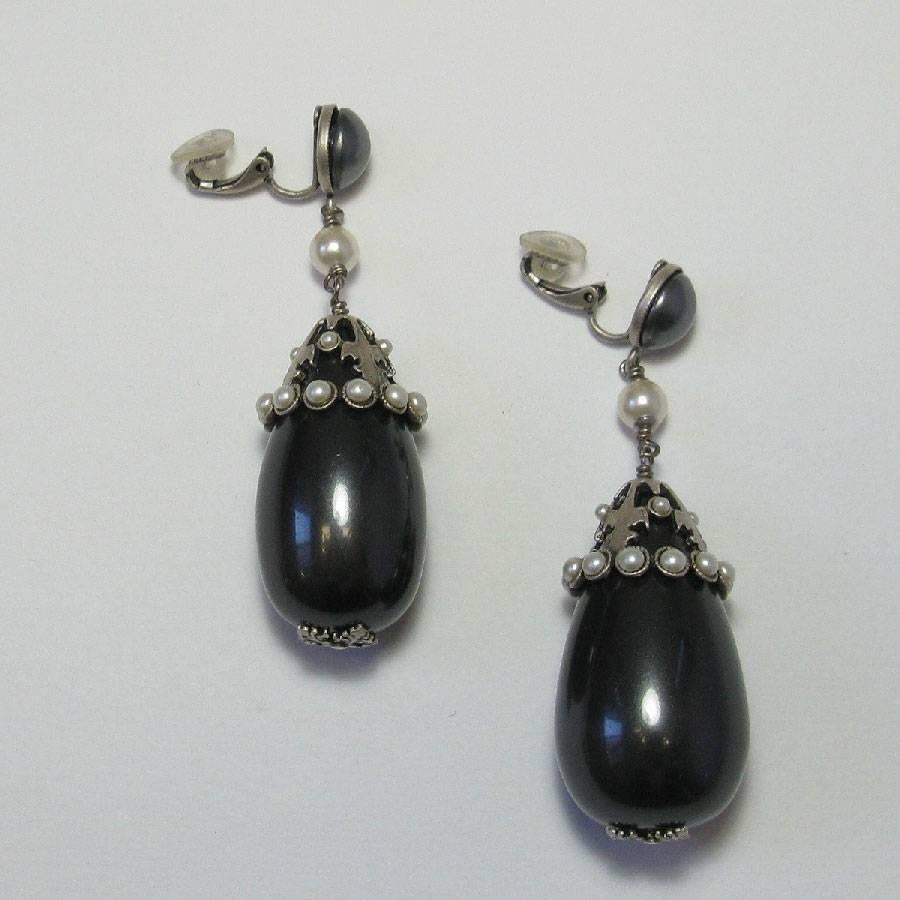 CHANEL Gray Pearl Clip-on Earrings with Silver Metal set with White Pearls 2