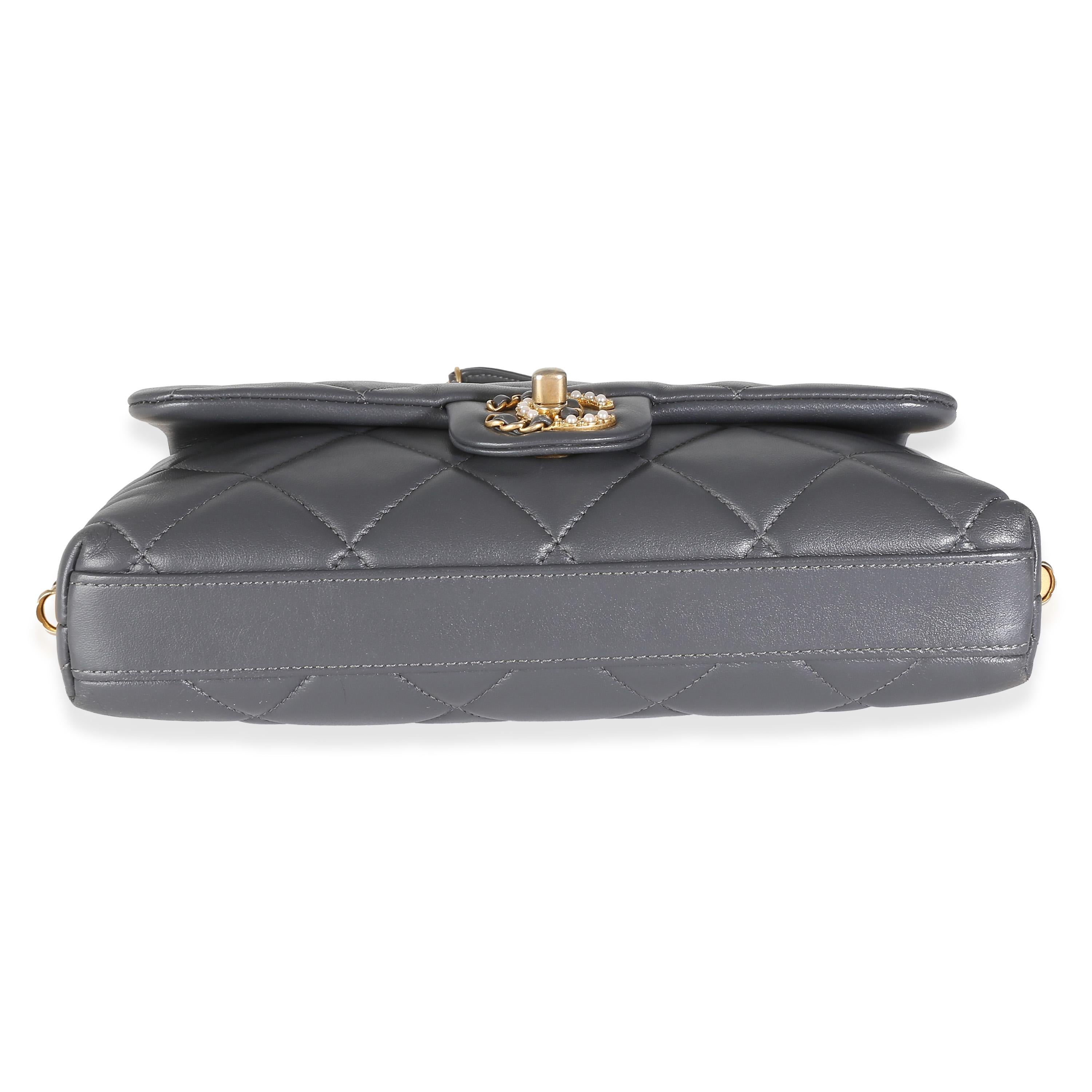 Women's or Men's Chanel Gray Quilted Lambskin Crush On Chains Flap Bag For Sale