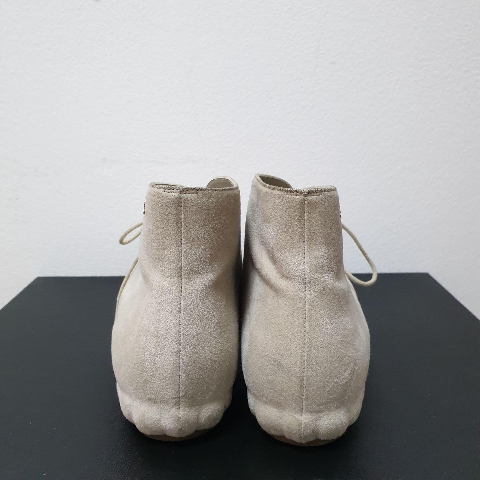 Chanel Gray Suede Lace Up Ankle Boots Booties Sz.39 In Good Condition For Sale In Krakow, PL