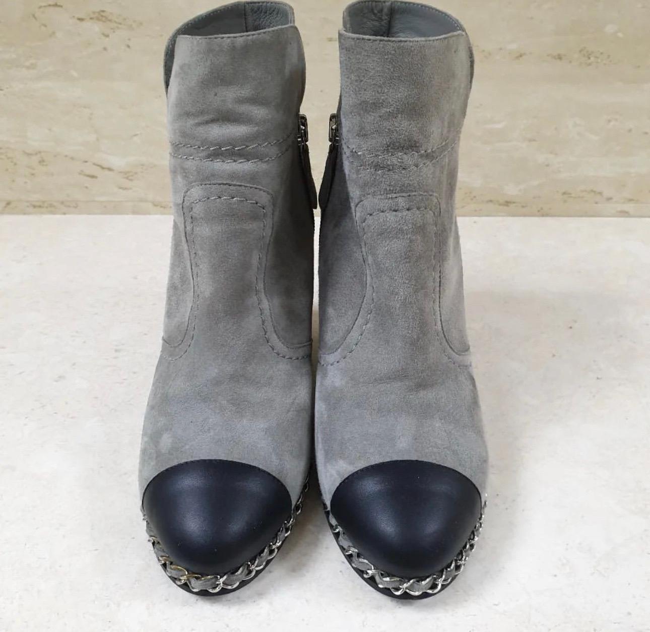 CHANEL Gray Suede Wedge Ankle Boots In Good Condition In Krakow, PL