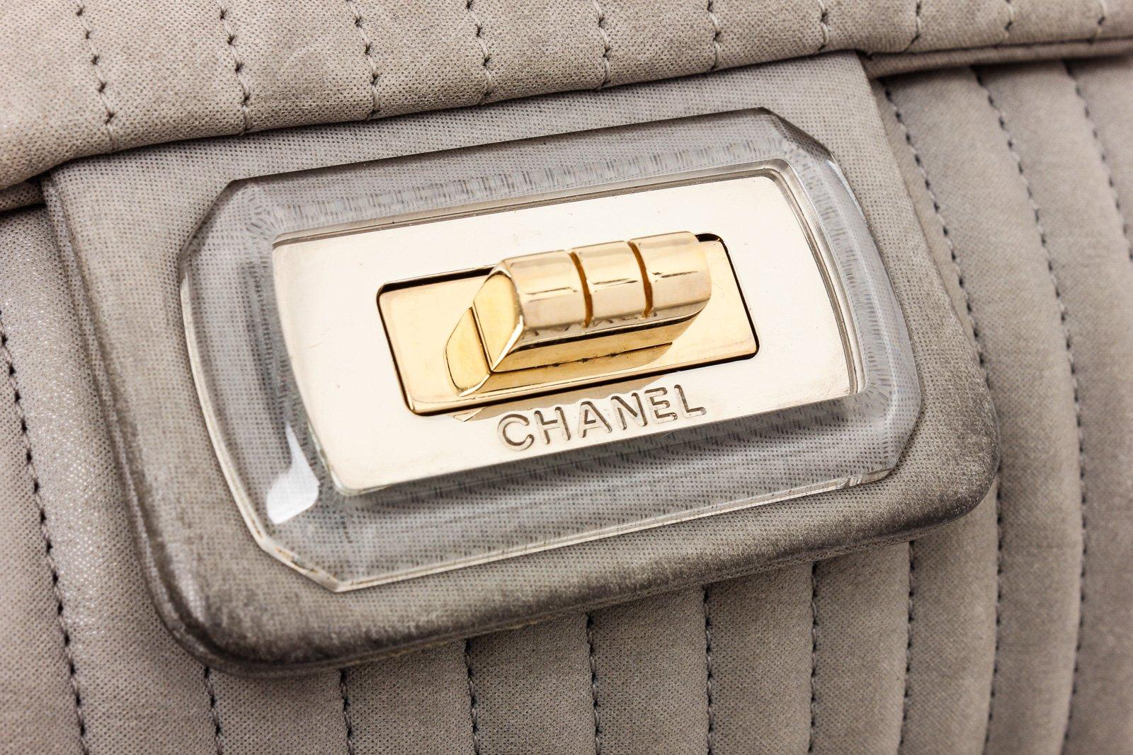 Chanel Gray Vertical Quilted Leather Flap Shoulder Bag In Excellent Condition In Irvine, CA