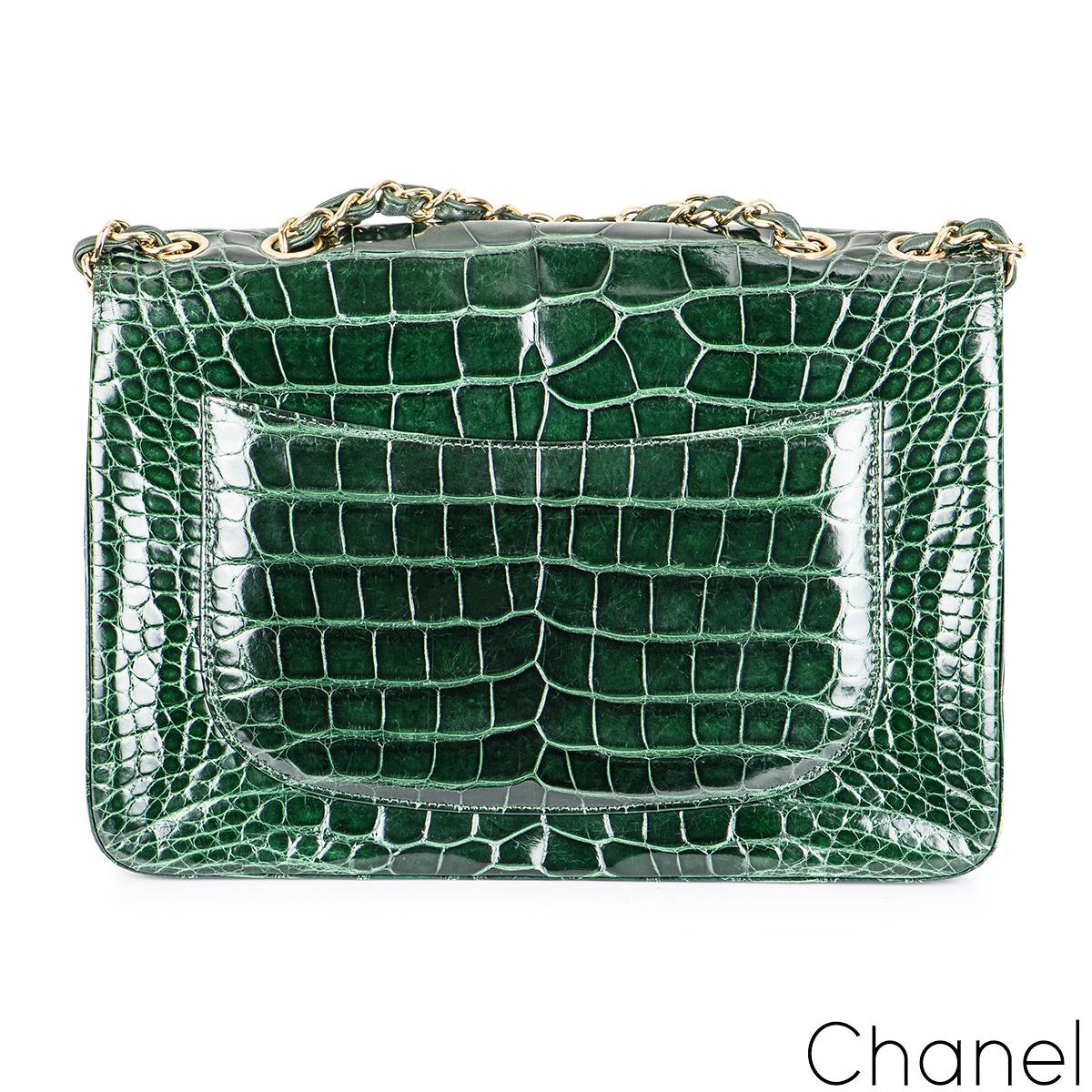 Chanel Grün Alligator Jumbo Classic Flap Tasche (Schwarz) im Angebot
