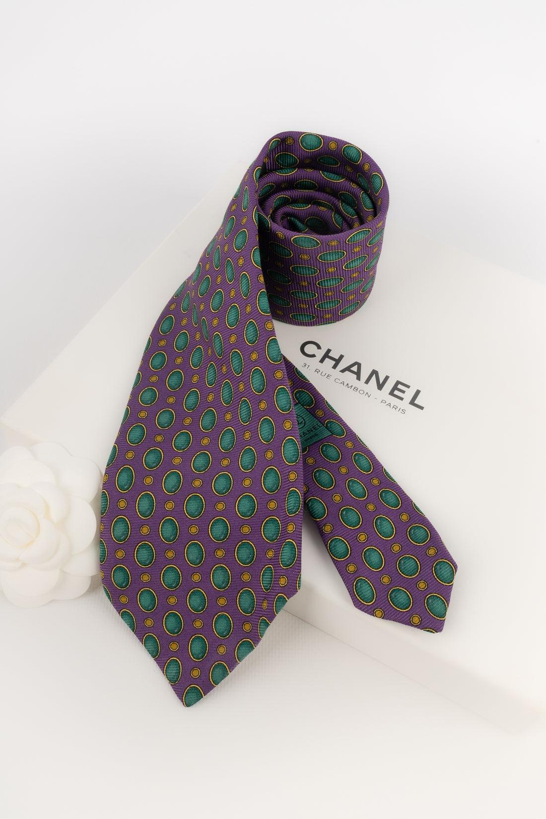 Chanel Green and Purple Silk Tie For Sale 2