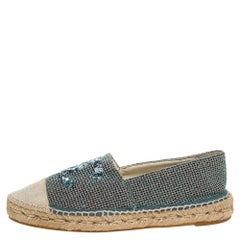 Chanel - Espadrilles en toile à paillettes vertes et beiges CC, taille 39