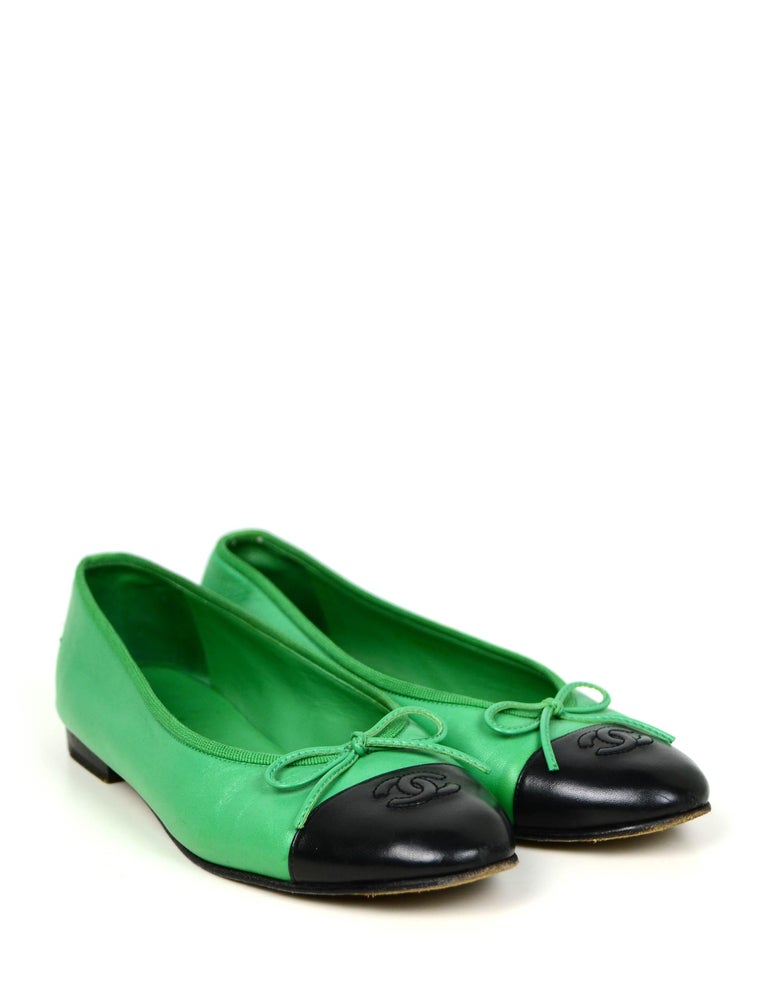 Chanel Green & Black Lambskin Cap Toe CC Ballerina Flats sz 39