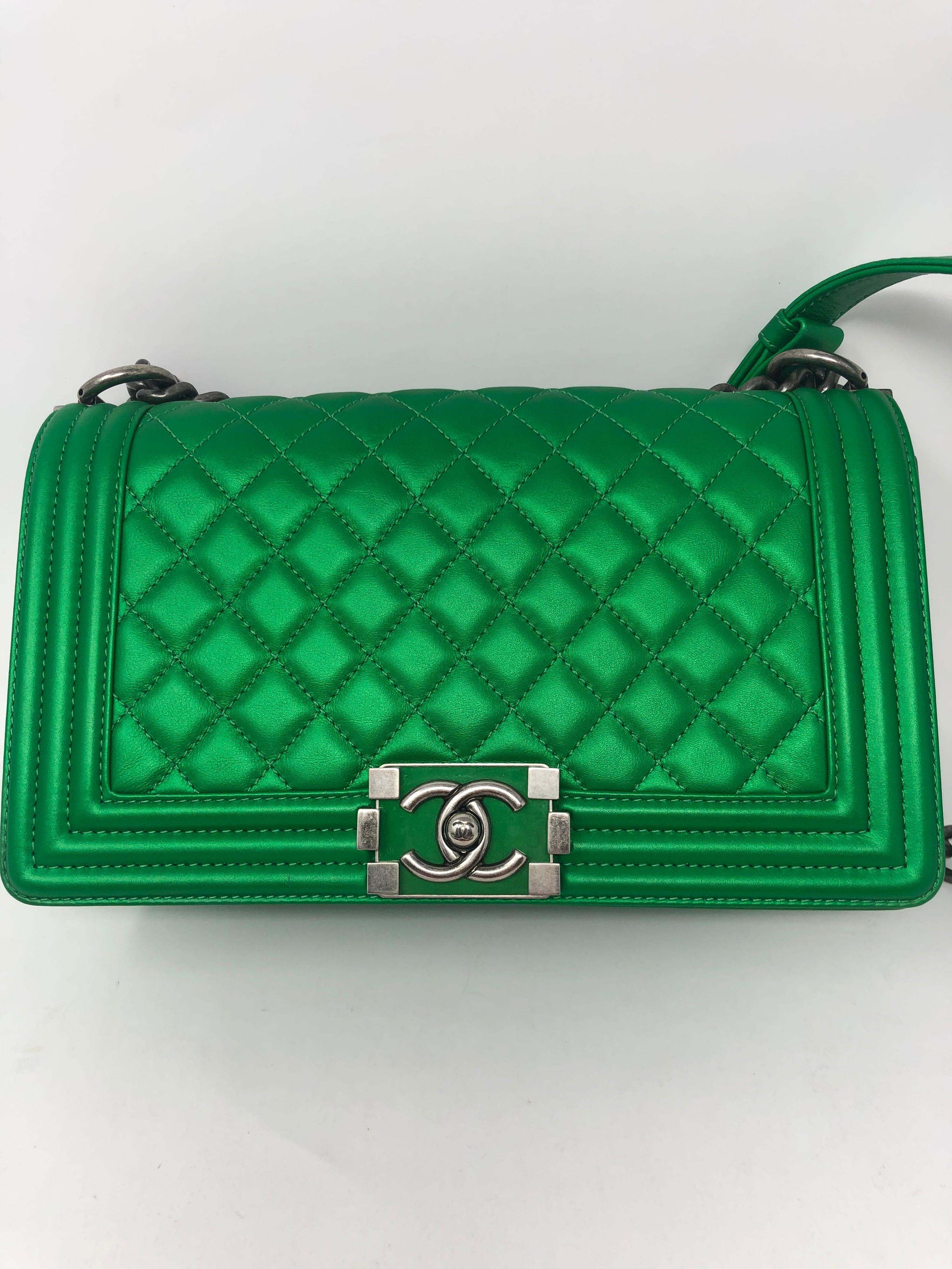 Women's or Men's Chanel Green Boy Bag 
