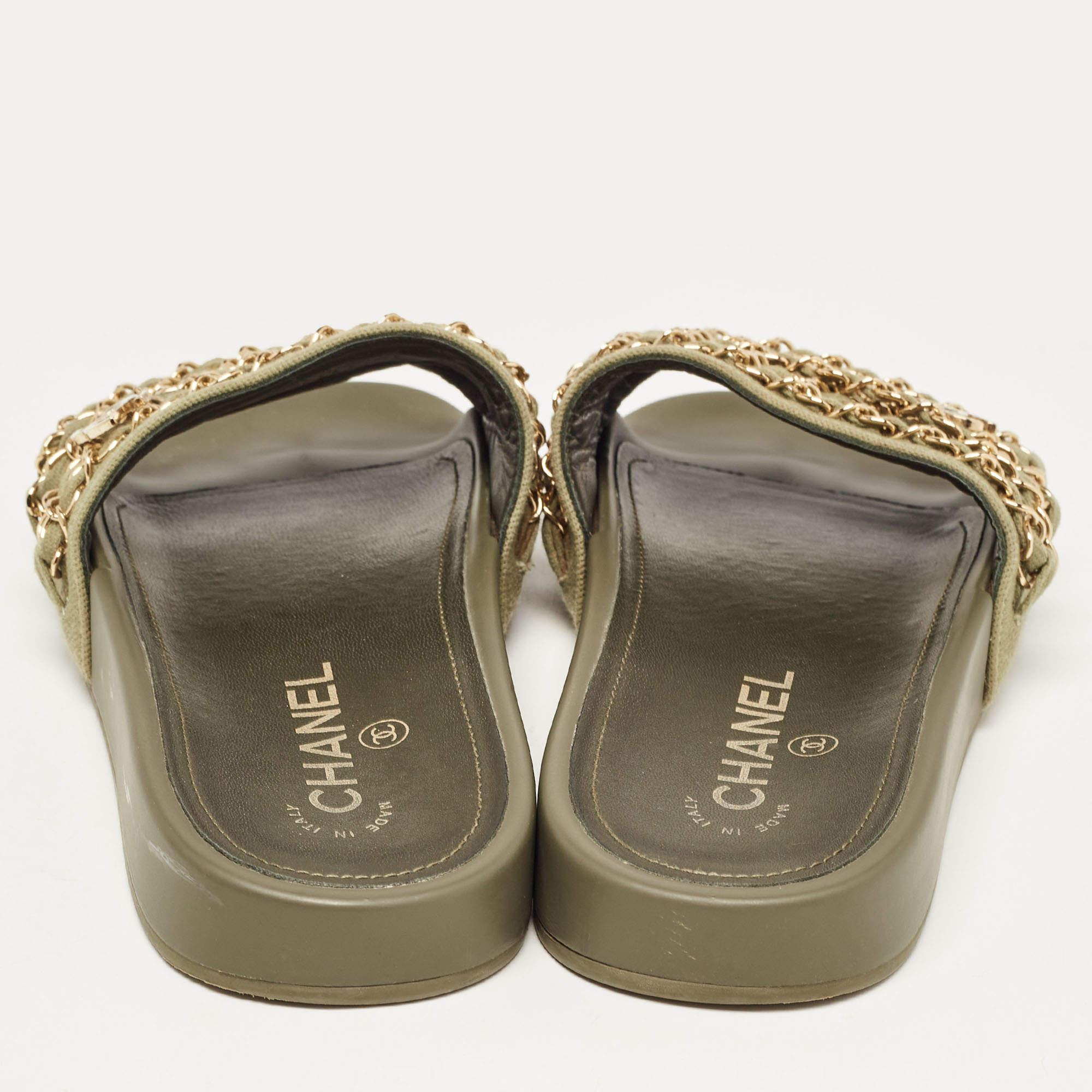 Women's Chanel Green Canvas CC Chain Embellished Flat Slides Size 37