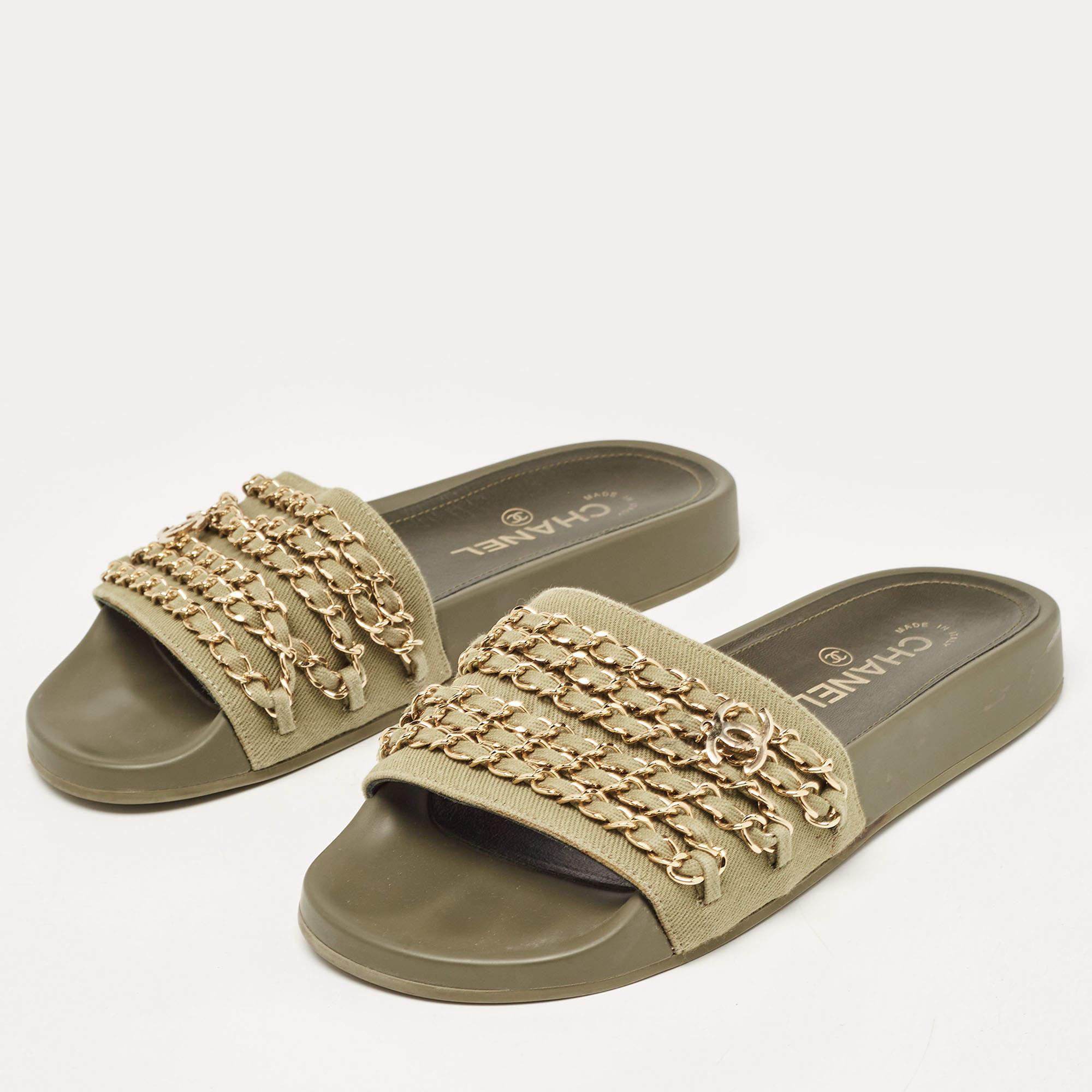 Chanel Green Canvas CC Chain Embellished Flat Slides Size 37 2
