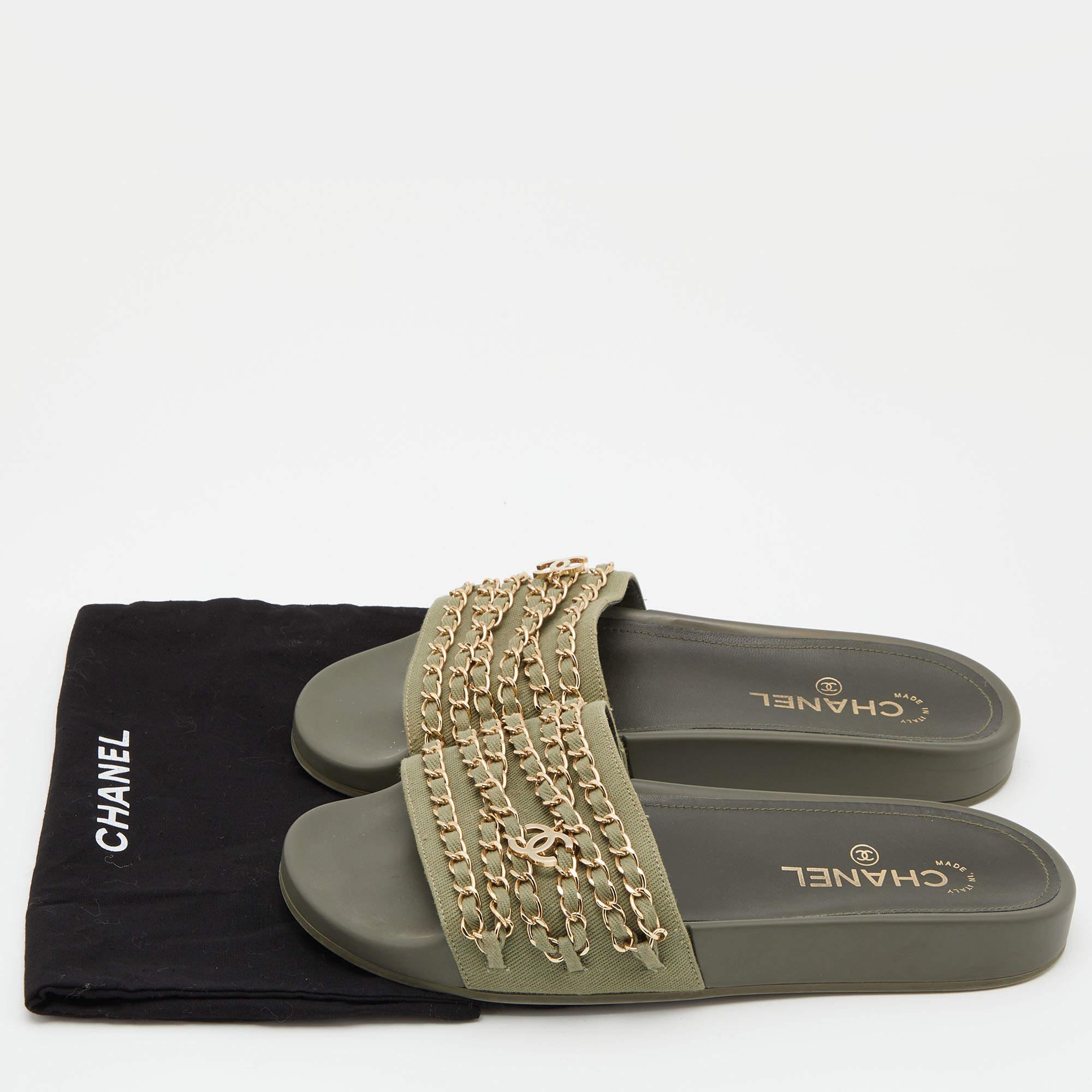 Chanel Green Canvas Tropiconic Chain Slides Flats Size 39 4